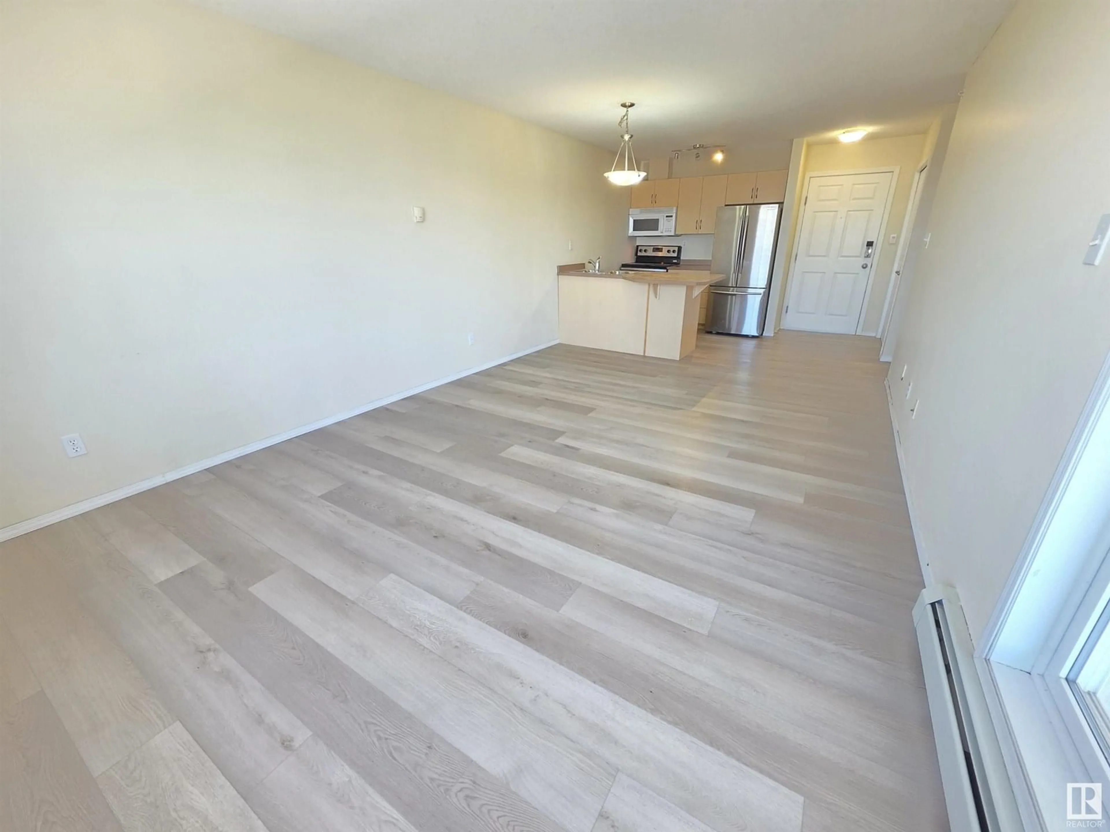 A pic of a room for #403 - 4310 33 ST, Stony Plain Alberta T7Z0A8