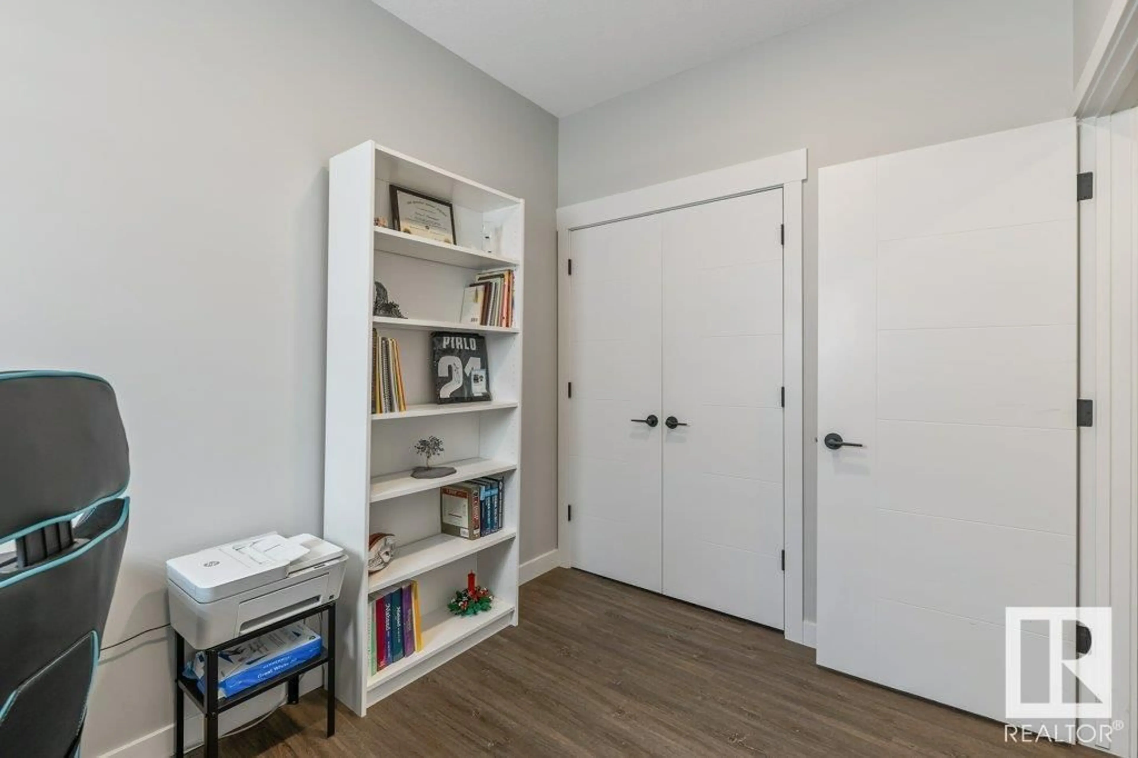 Indoor entryway for 150 - 29 EVERITT DR, St. Albert Alberta T8N7R8