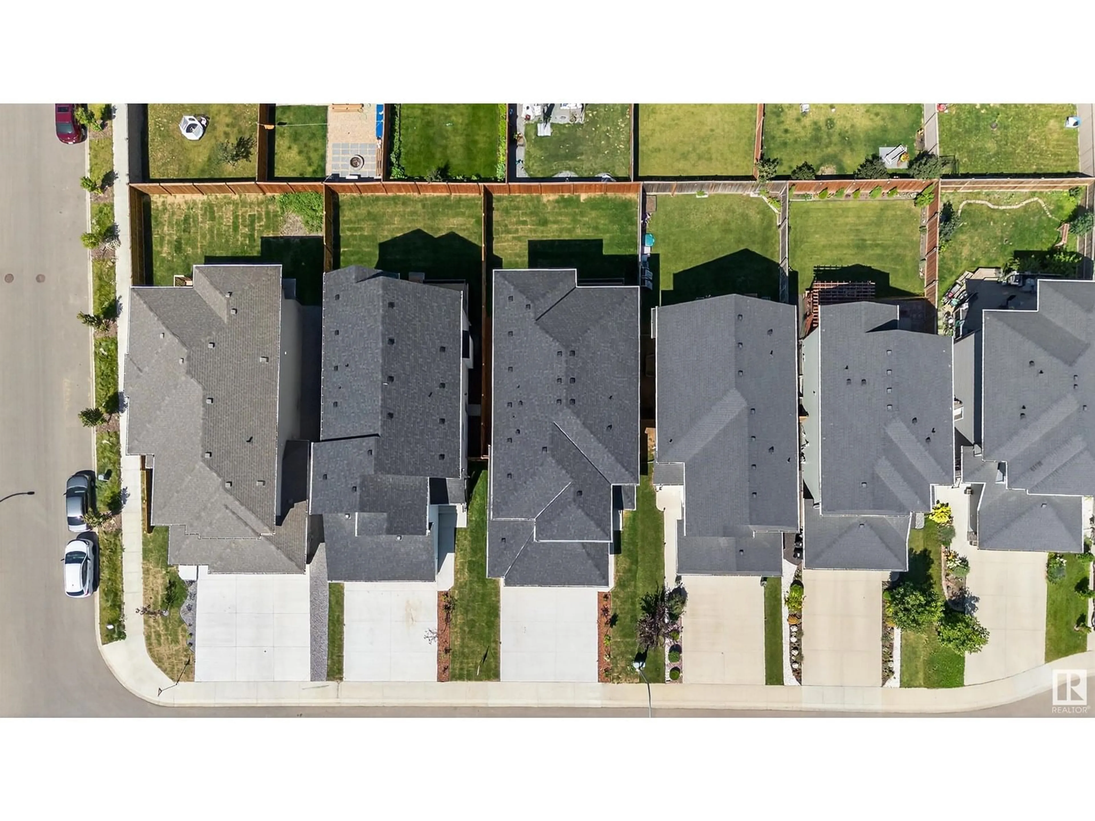A pic from outside/outdoor area/front of a property/back of a property/a pic from drone, street for 22530 98A AV, Edmonton Alberta T5T7R7