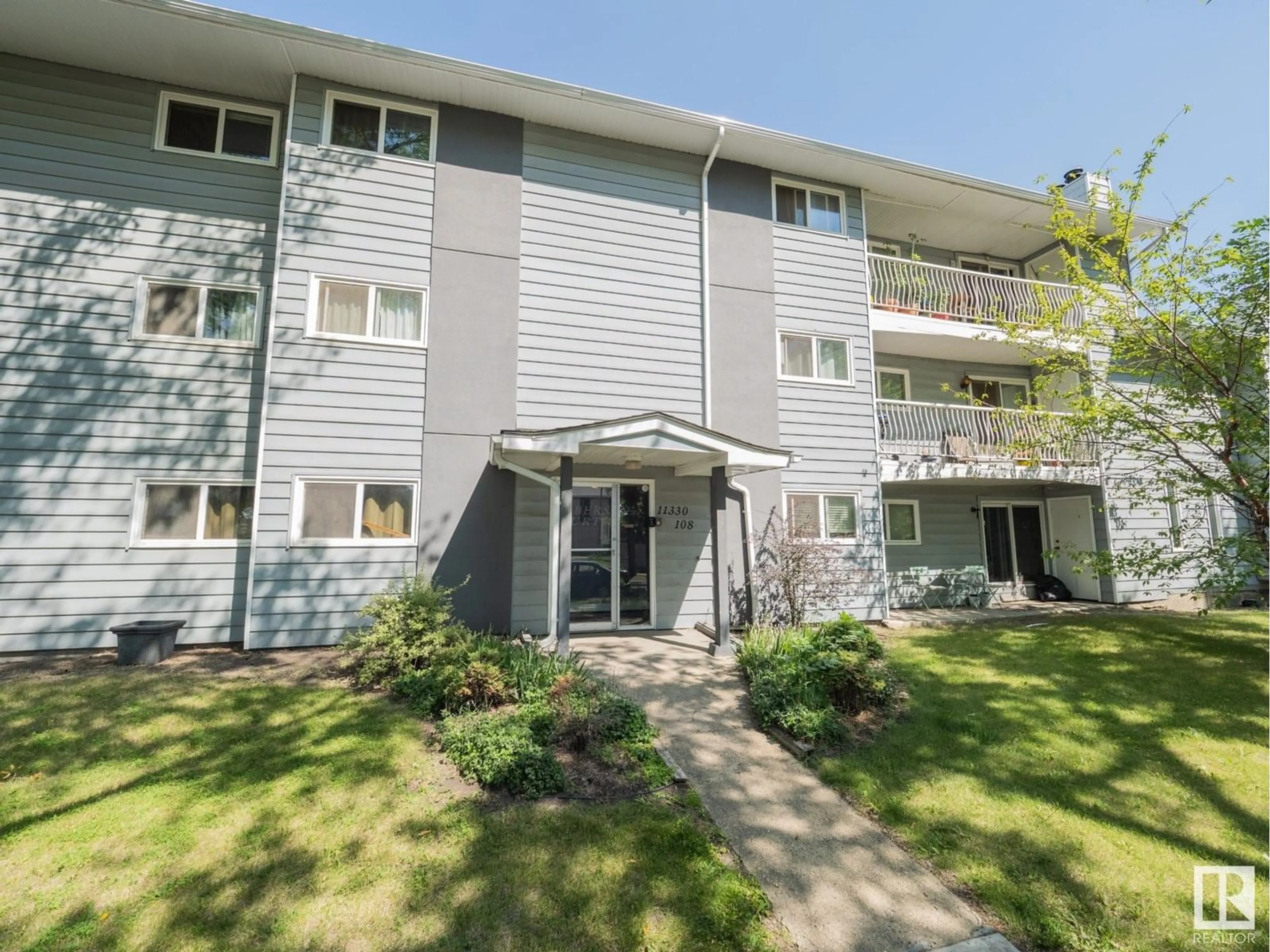 Patio, unknown for #201 - 11330 108 AV, Edmonton Alberta T5H1B6