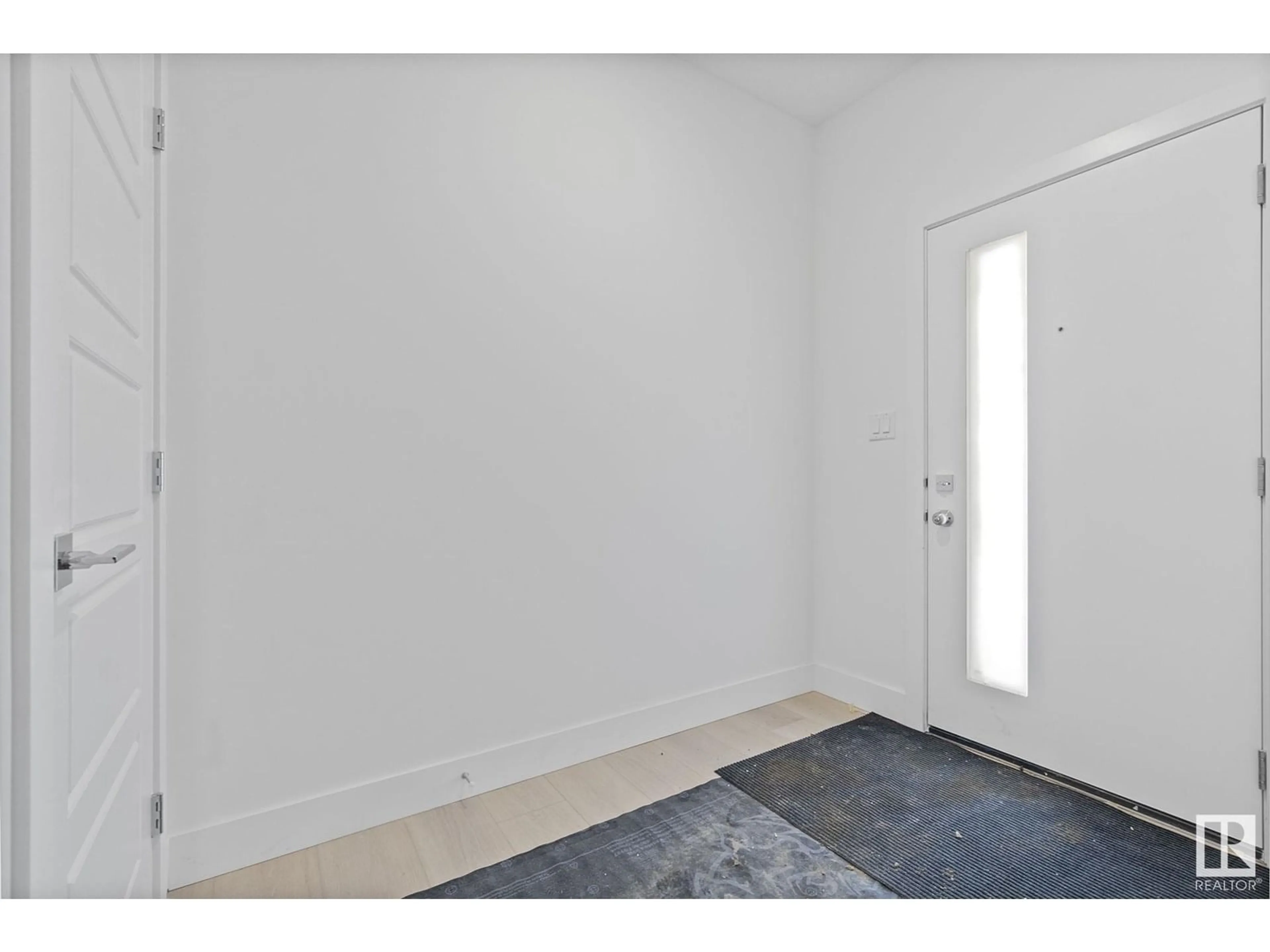A pic of a room for 2508 210 ST, Edmonton Alberta T6M2M7