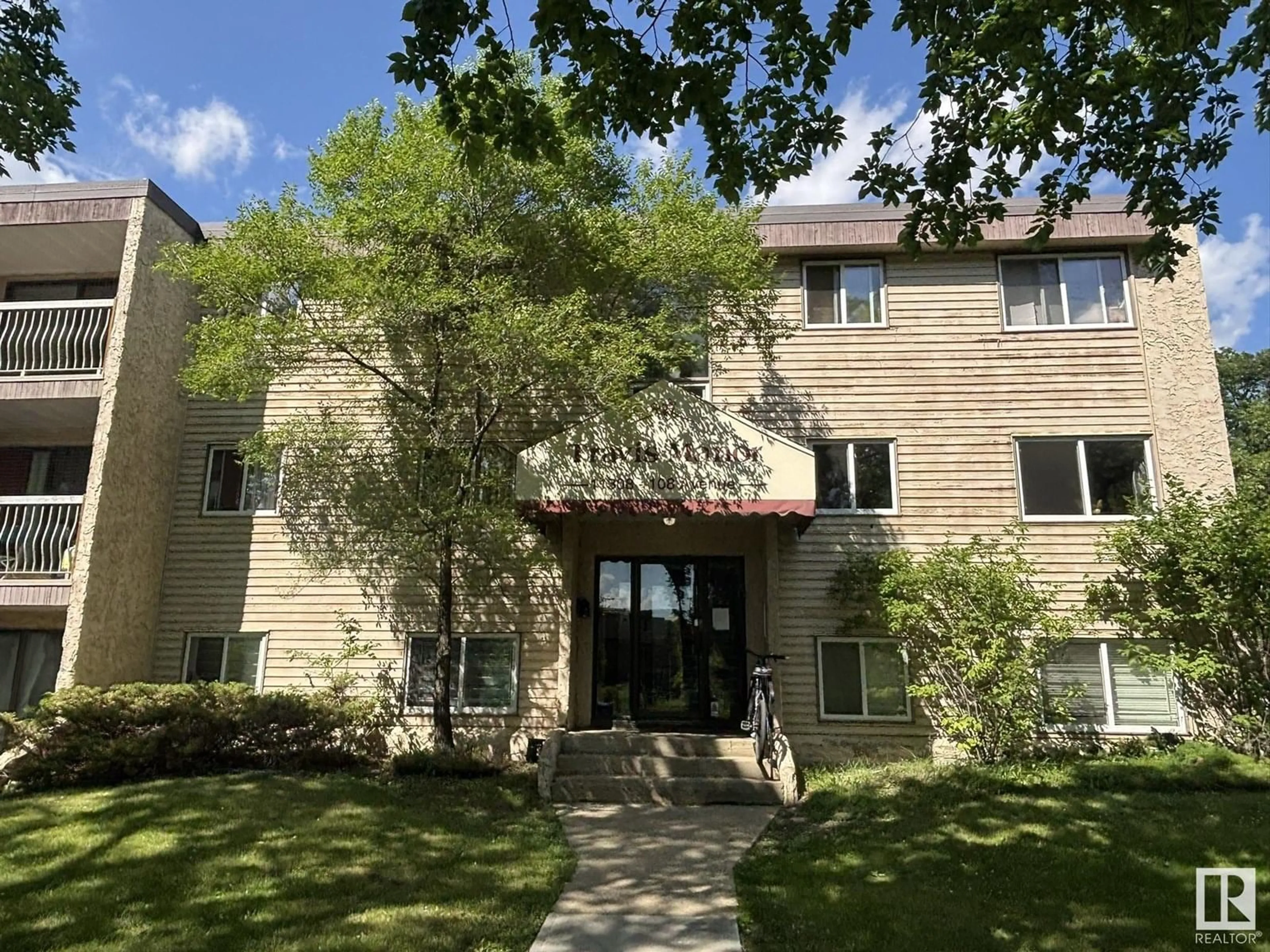 Unknown for #301 - 11308 108 AV NW, Edmonton Alberta T5H1B6