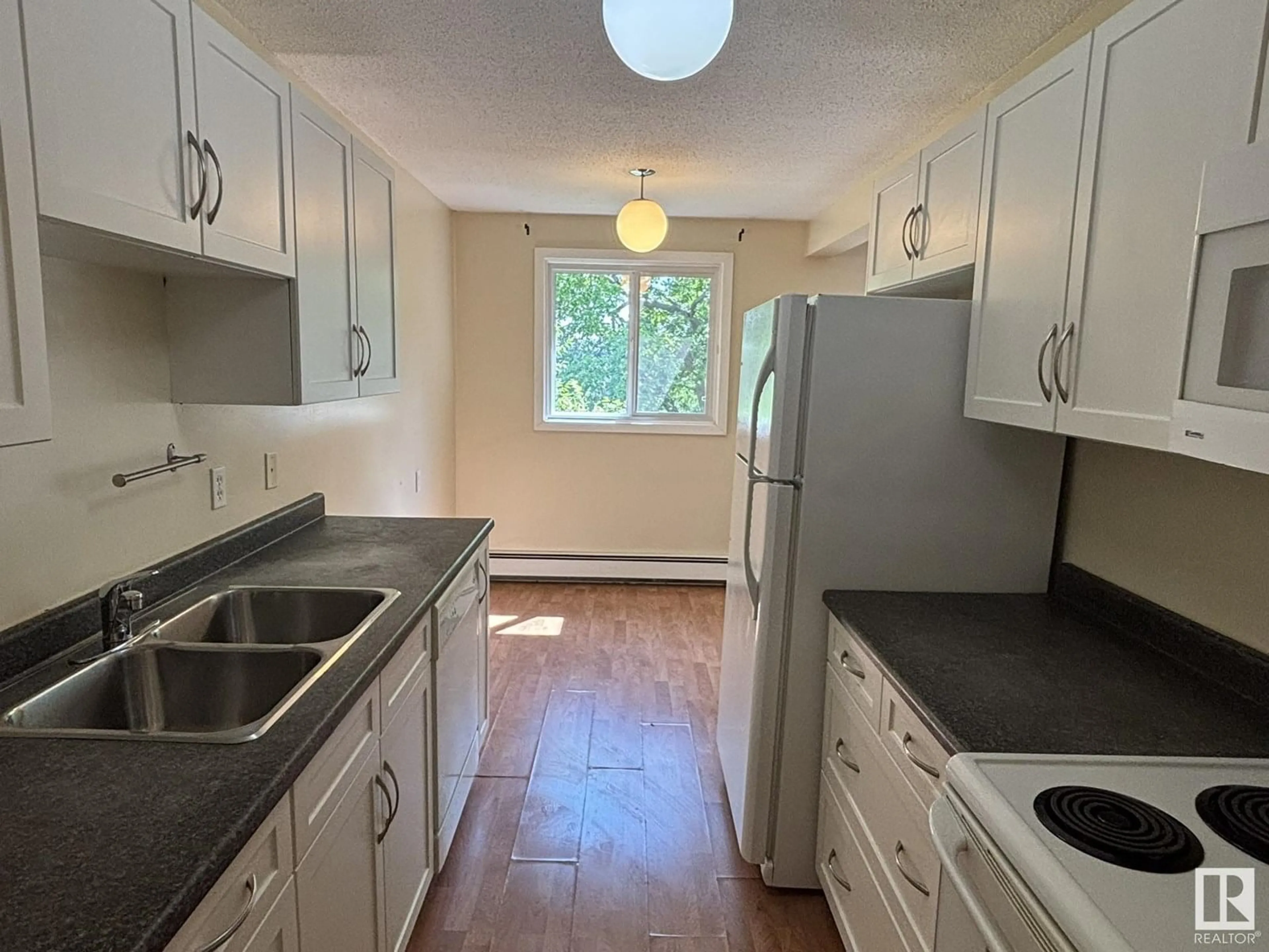 Standard kitchen, unknown for #301 - 11308 108 AV NW, Edmonton Alberta T5H1B6