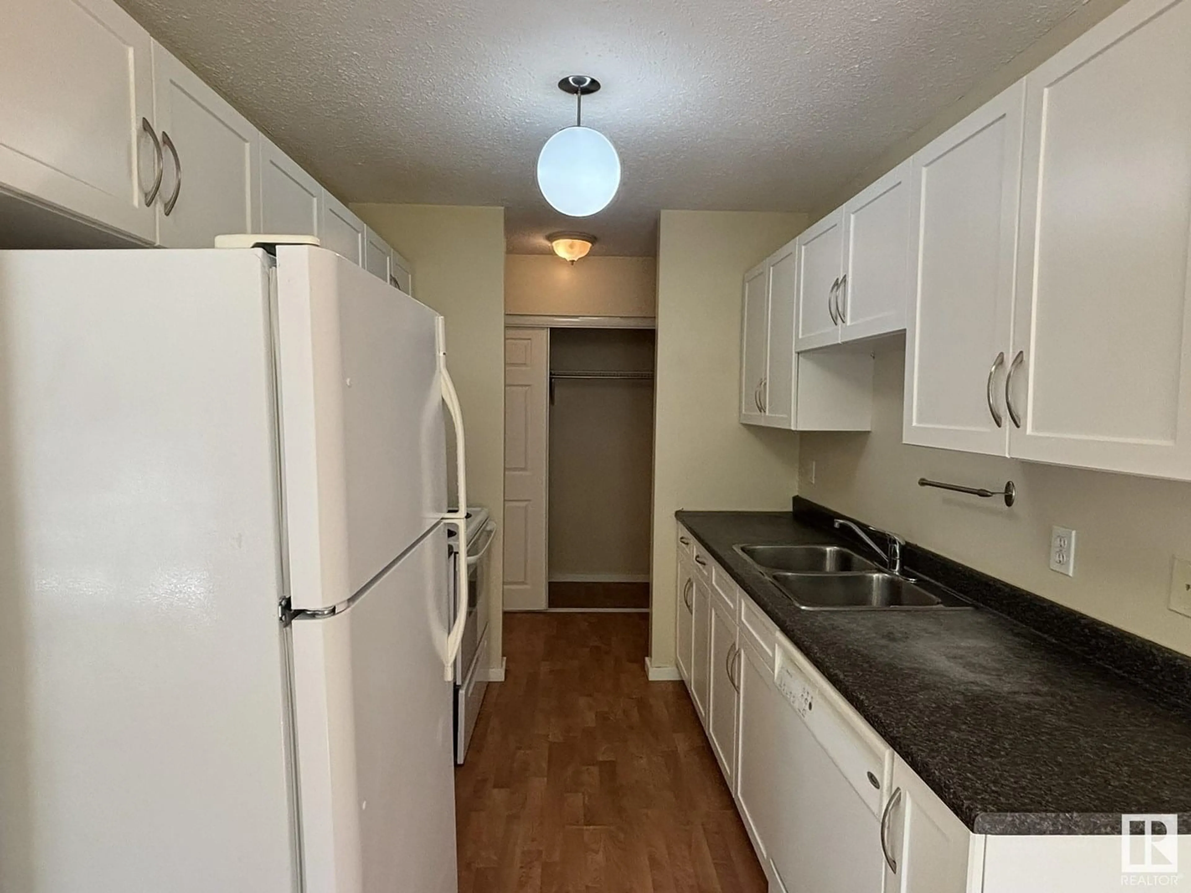 Standard kitchen, unknown for #301 - 11308 108 AV NW, Edmonton Alberta T5H1B6