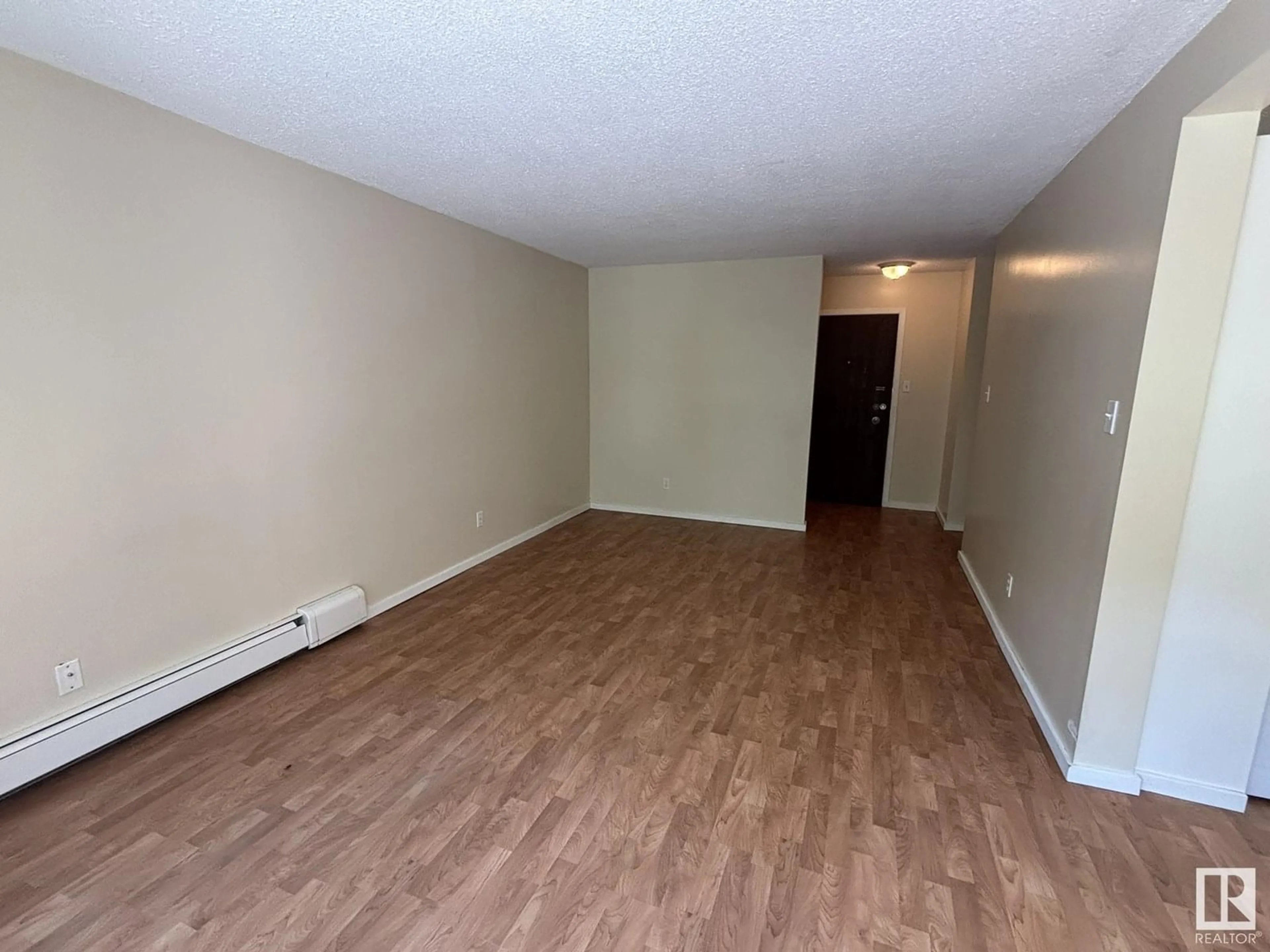 A pic of a room for #301 - 11308 108 AV NW, Edmonton Alberta T5H1B6