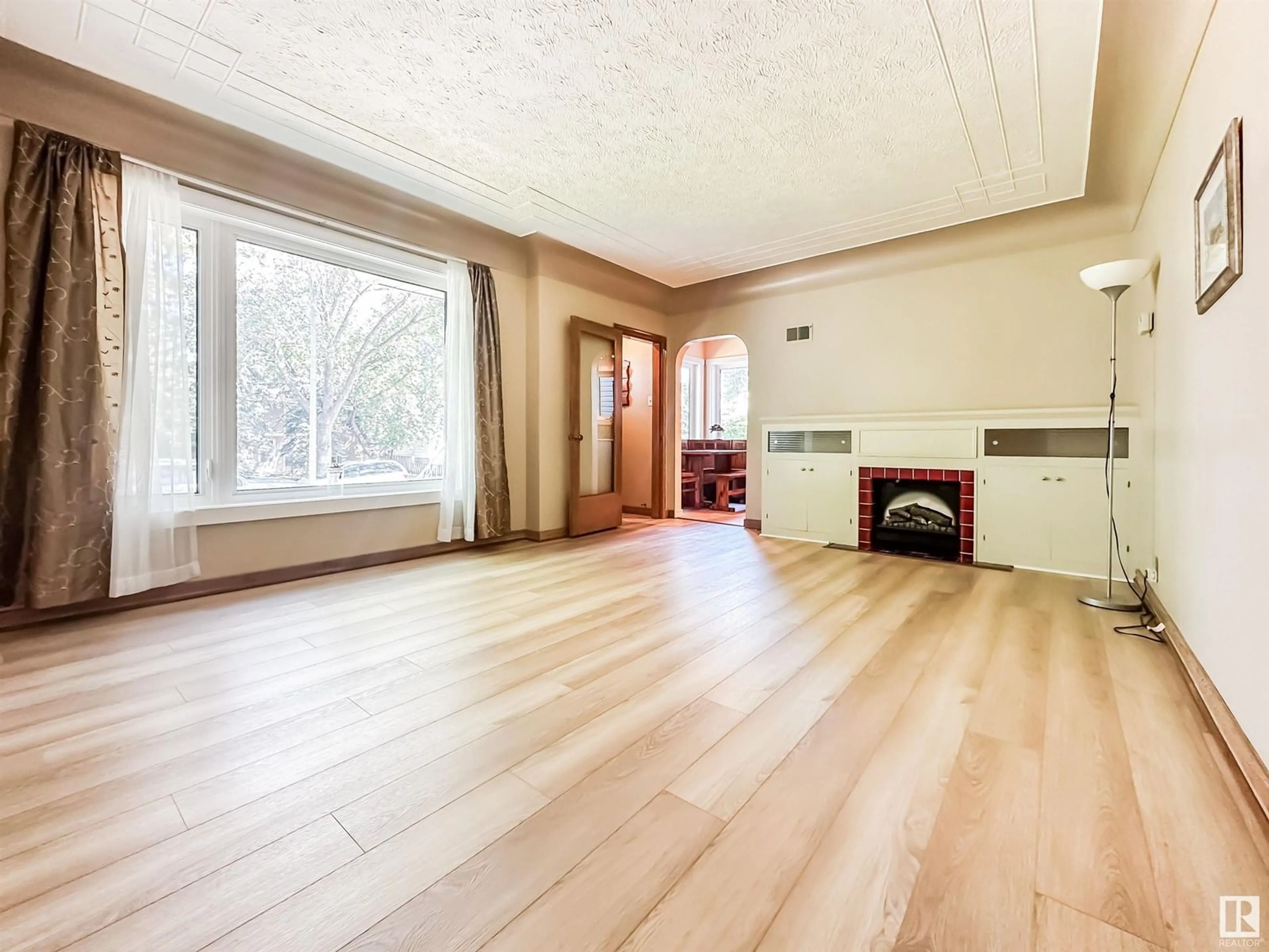 A pic of a room for 9857 74 AV, Edmonton Alberta T6E1G1