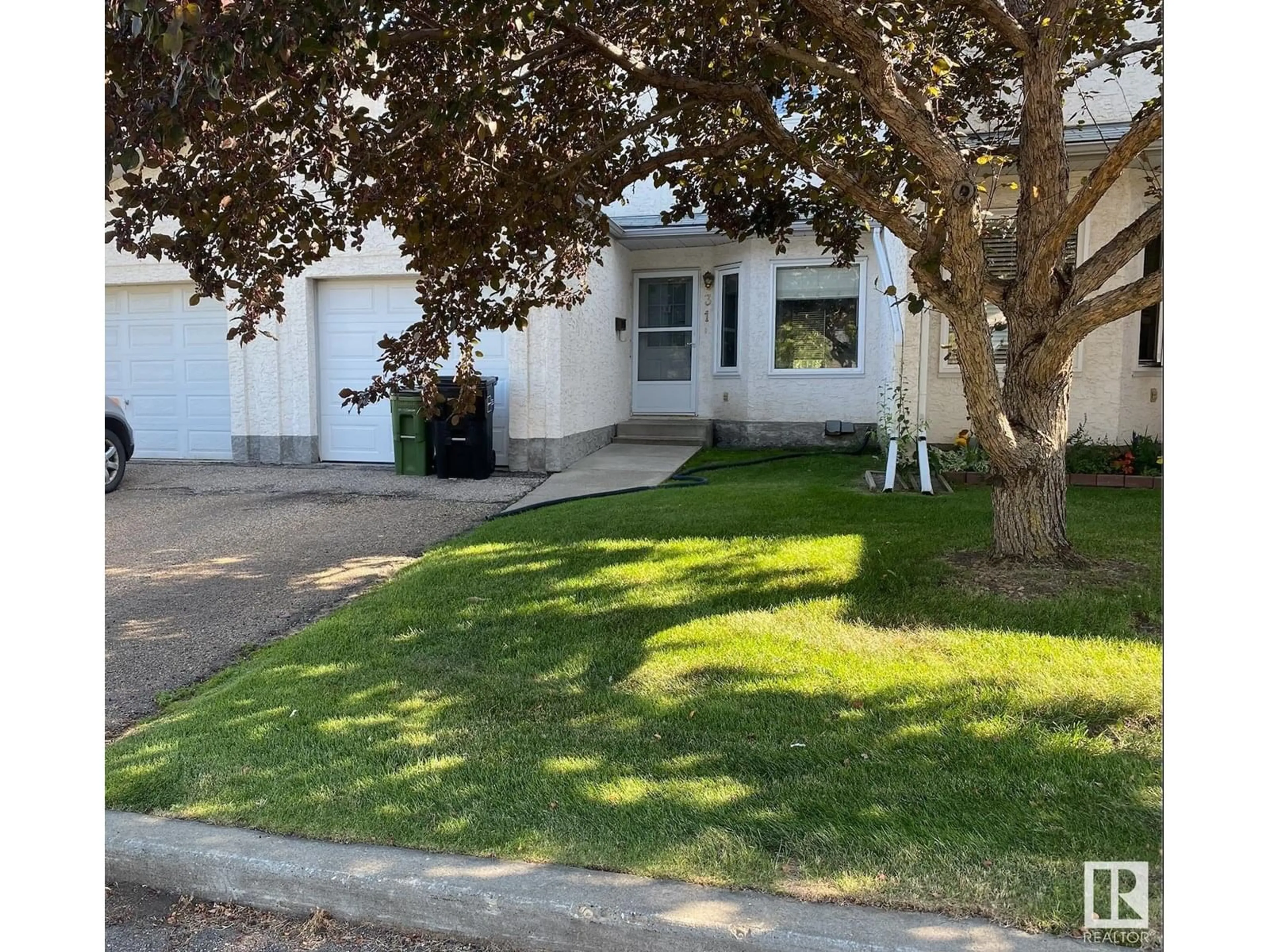 A pic from outside/outdoor area/front of a property/back of a property/a pic from drone, street for #31 - 3520 60 ST, Edmonton Alberta T6L6H5