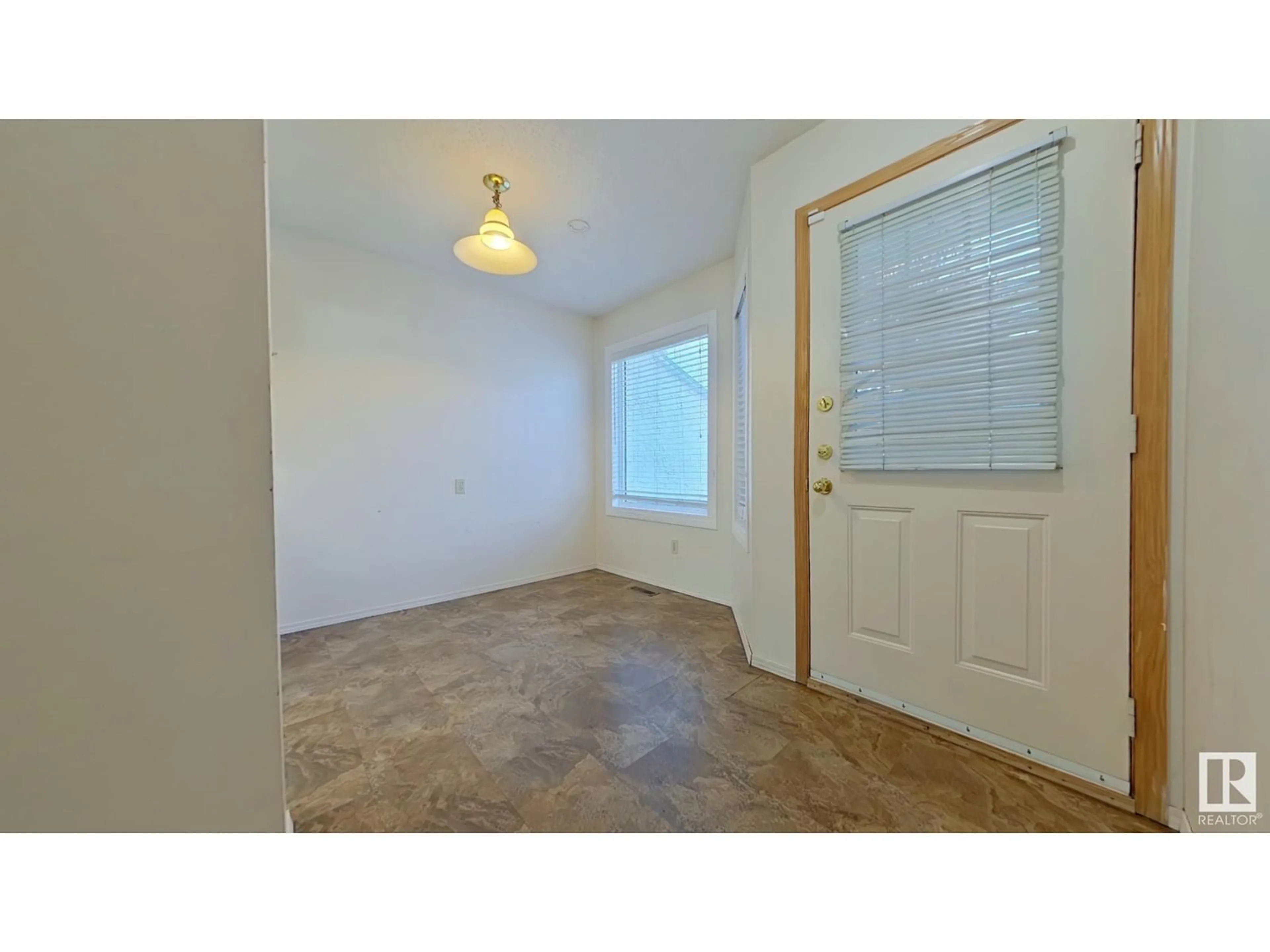 A pic of a room for #31 - 3520 60 ST, Edmonton Alberta T6L6H5