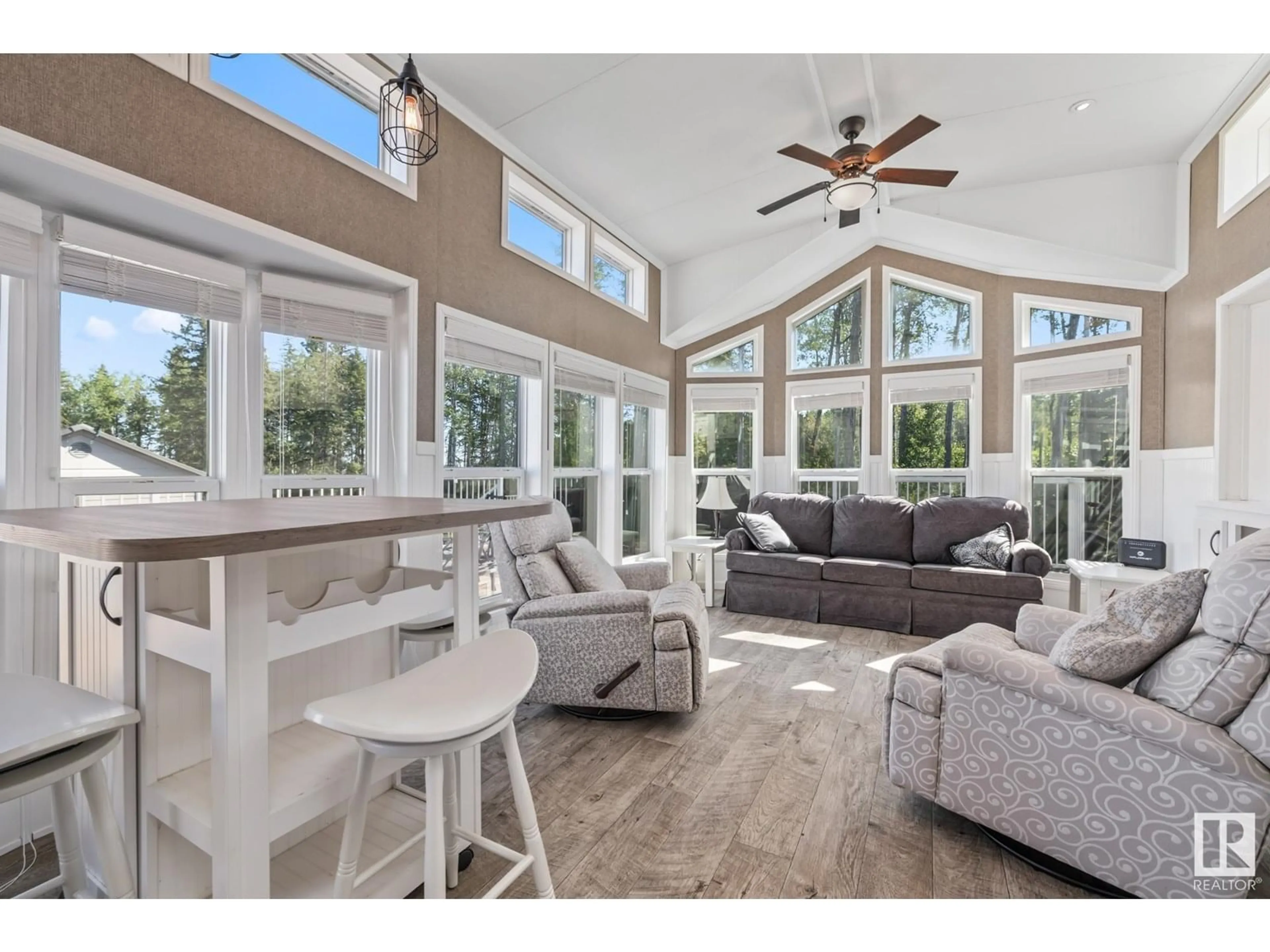 Open concept kitchen, unknown for 565 53126 RGE ROAD 70, Rural Parkland County Alberta T7Z1M1