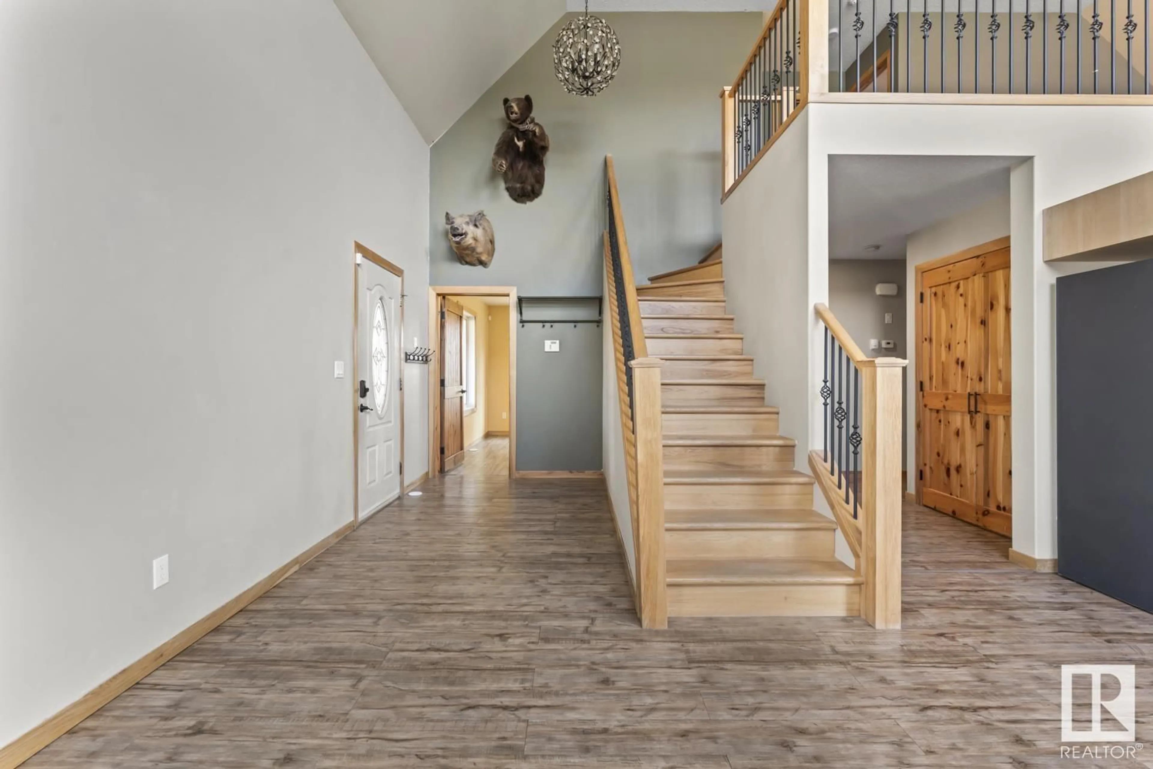Indoor foyer for 61218 RG RD 442, Rural Bonnyville M.D. Alberta T0A0B0