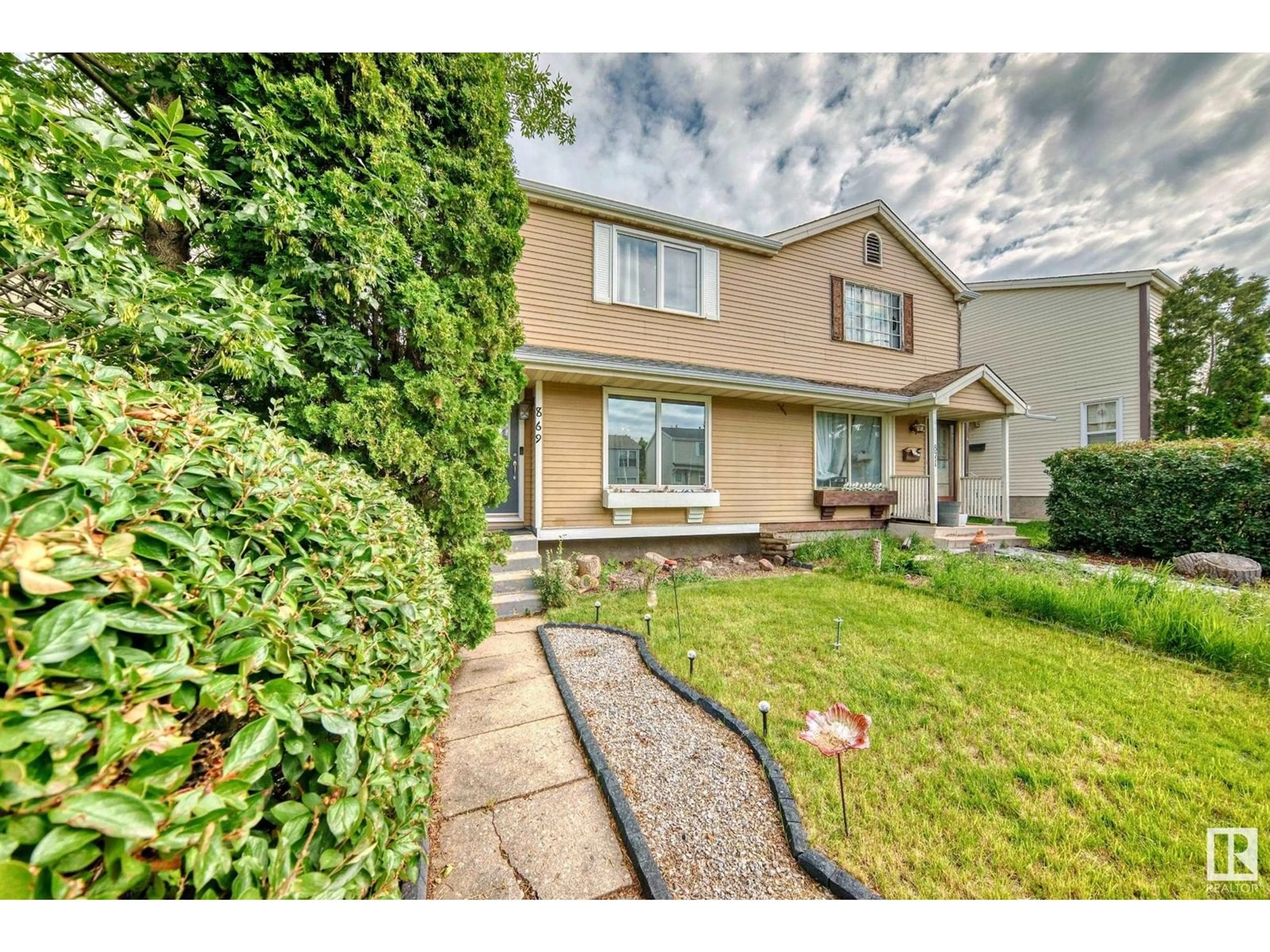 Unknown for 869 VILLAGE ME, Sherwood Park Alberta T8A4L9