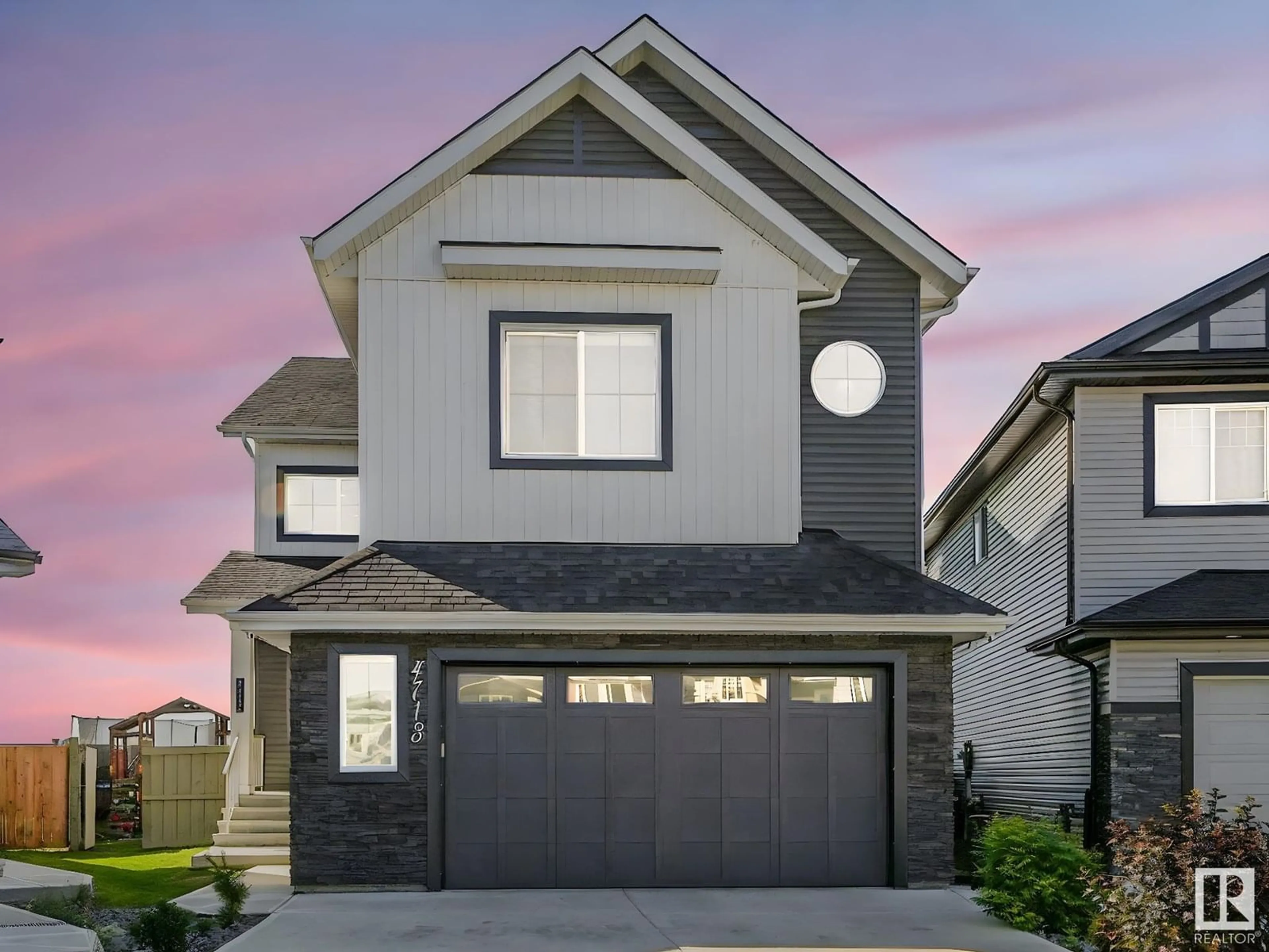 Home with vinyl exterior material, street for 4713 CHARLES BAY, Edmonton Alberta T6W3H1