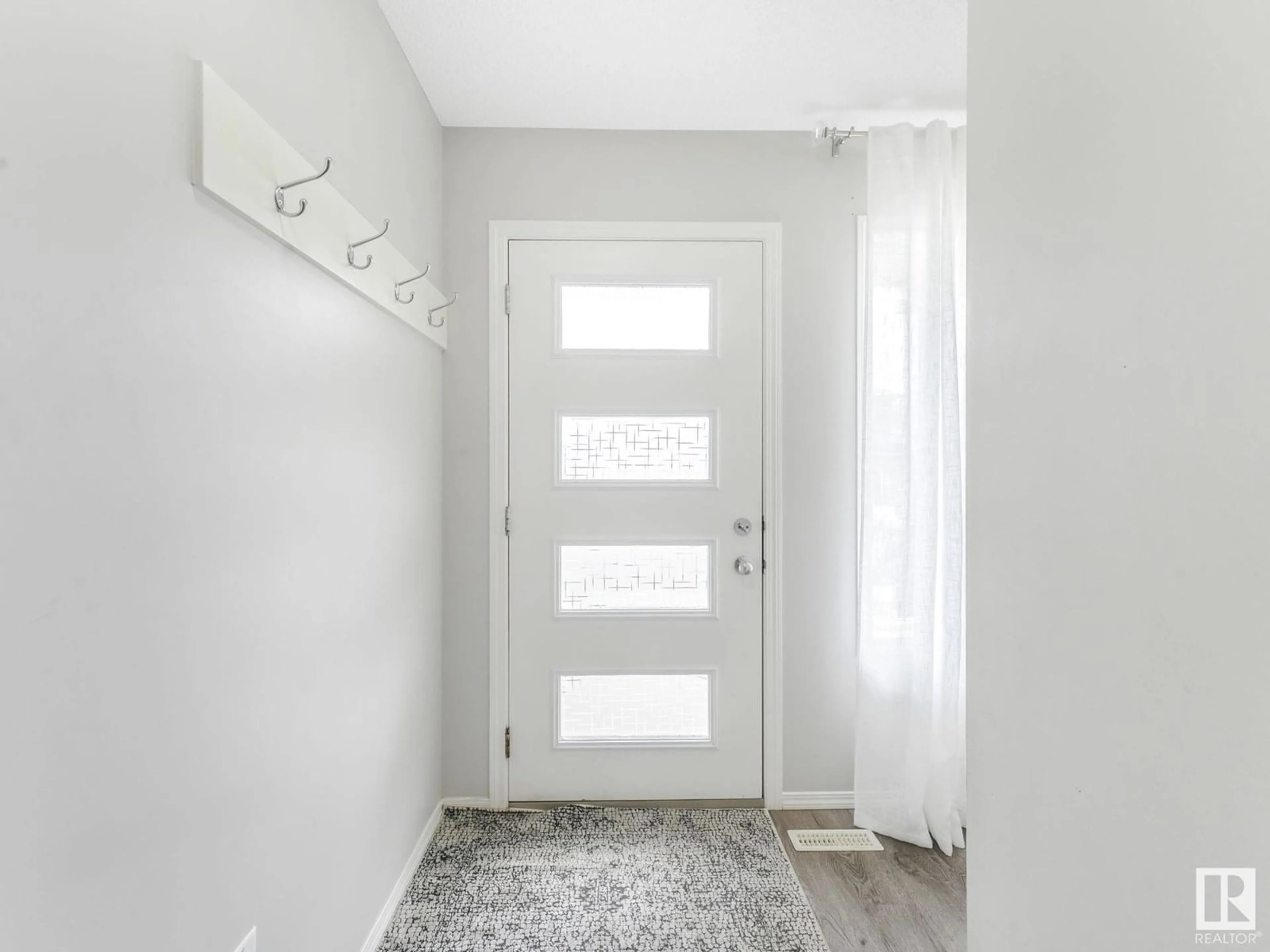 Indoor entryway for NW - 4684 175 AV, Edmonton Alberta T5Y3Z8