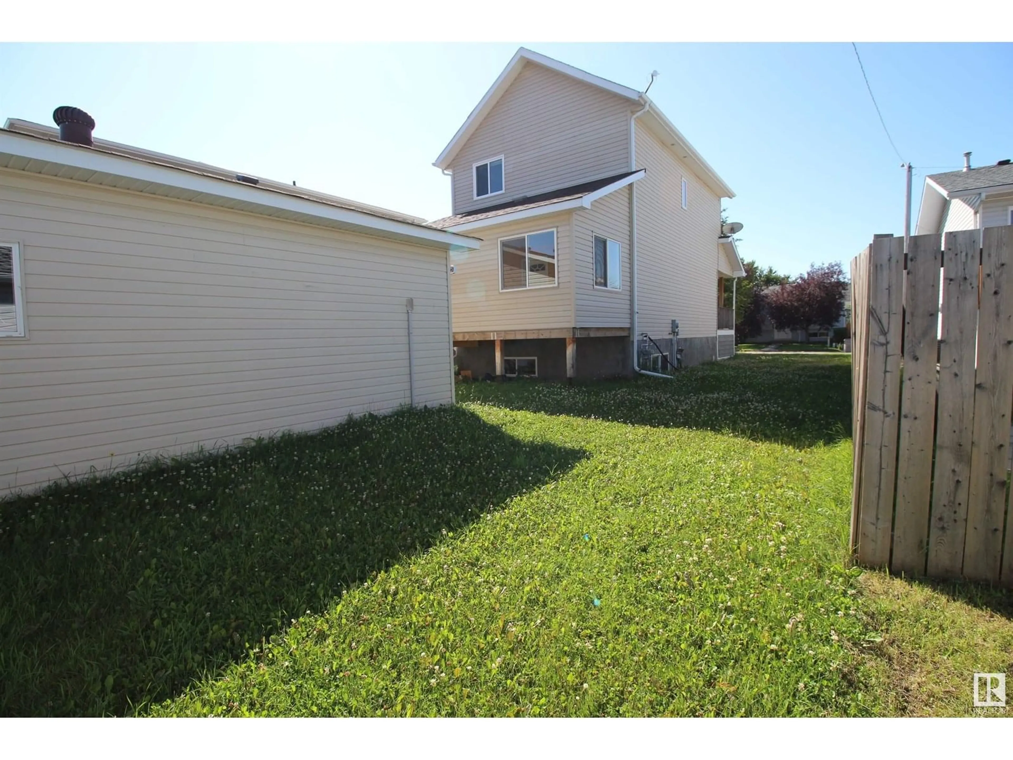 Unknown for 5002 52 AV, Calmar Alberta T0C0V0