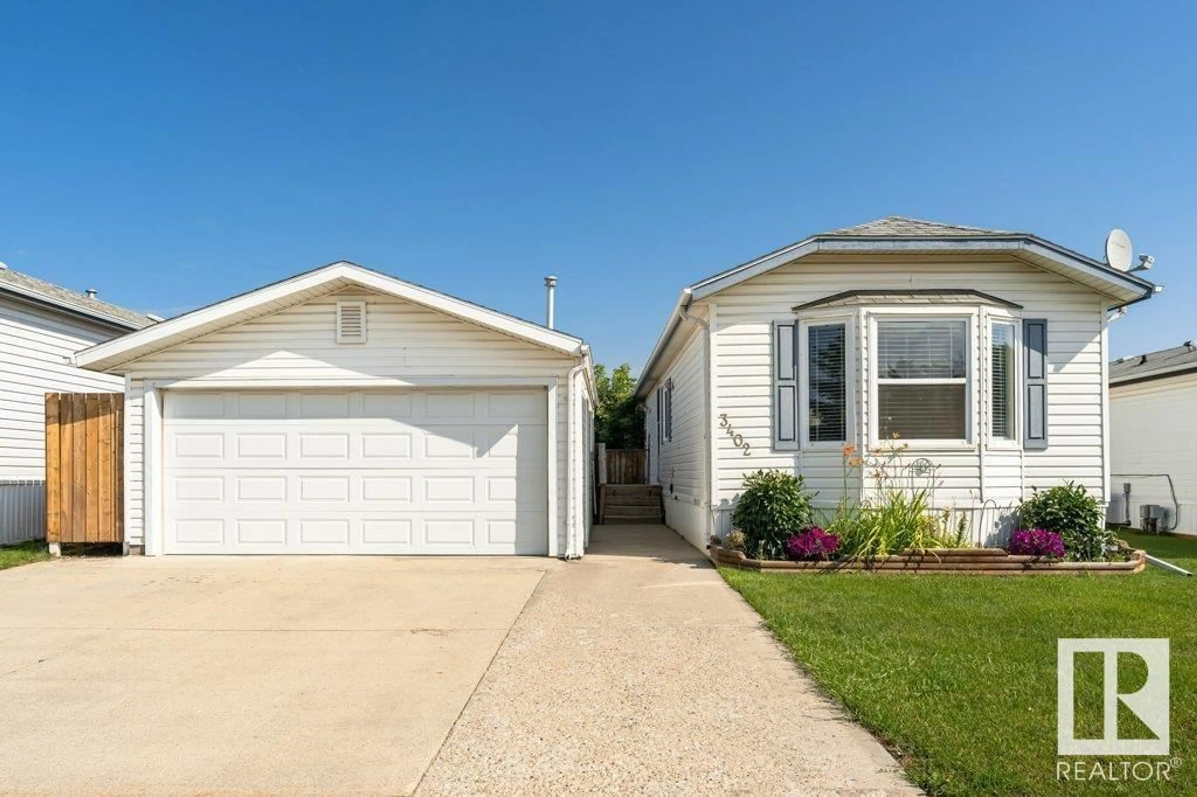 Home with vinyl exterior material, street for 3402 LAKEVIEW PT, Edmonton Alberta T5S2R8