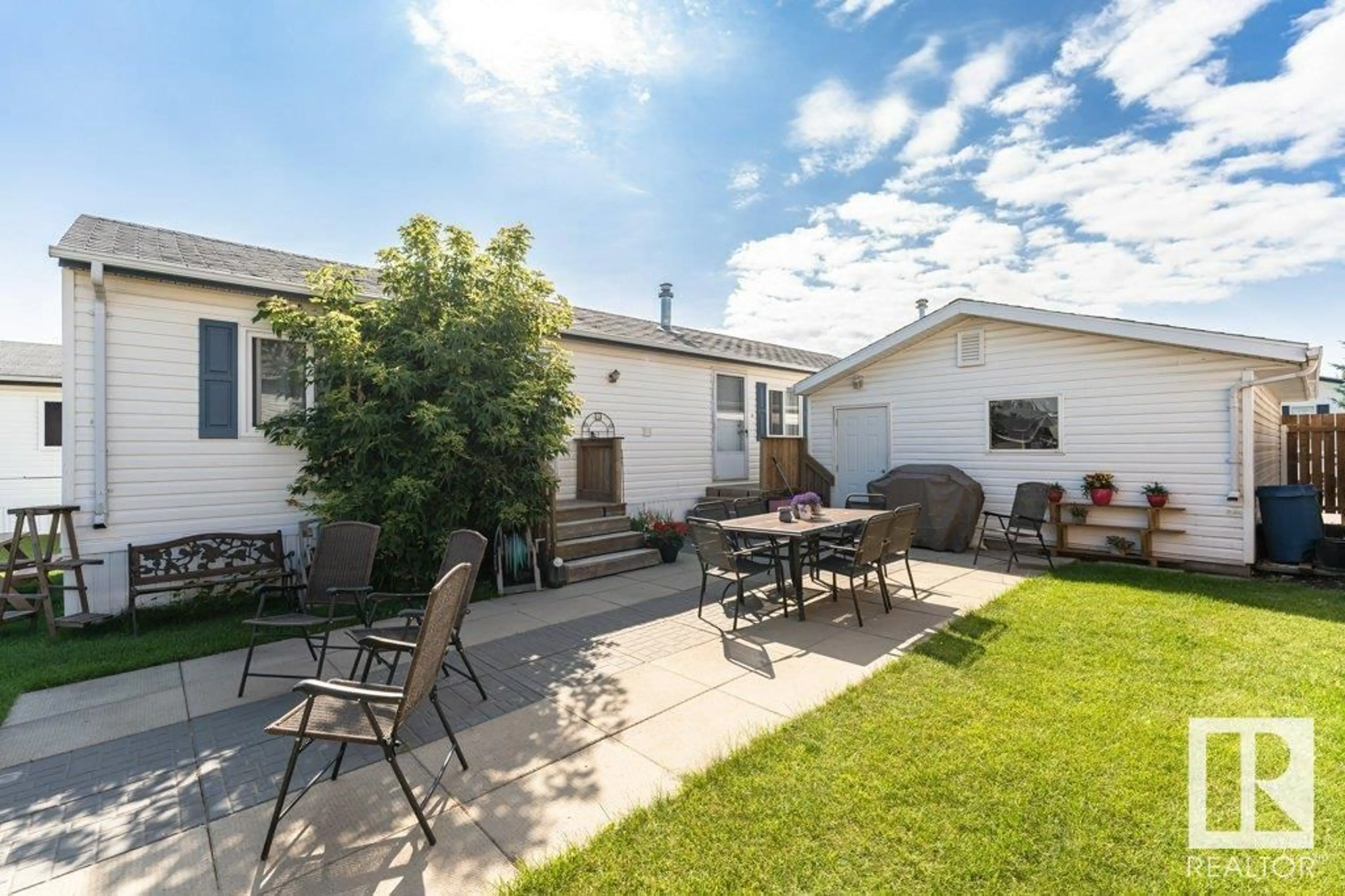 Patio, street for 3402 LAKEVIEW PT, Edmonton Alberta T5S2R8