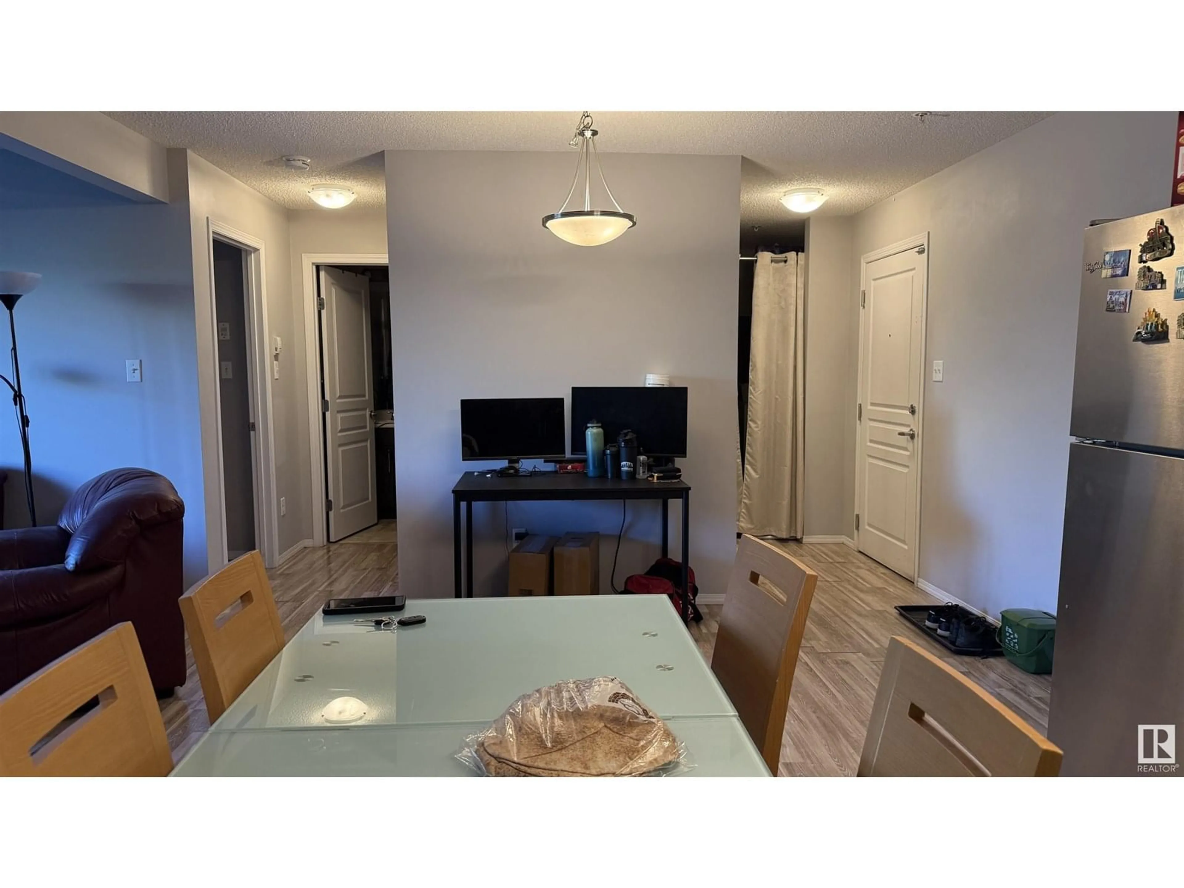 A pic of a room for 301 - 129 CLAREVIEW STATION DR DR, Edmonton Alberta T5Y0J4