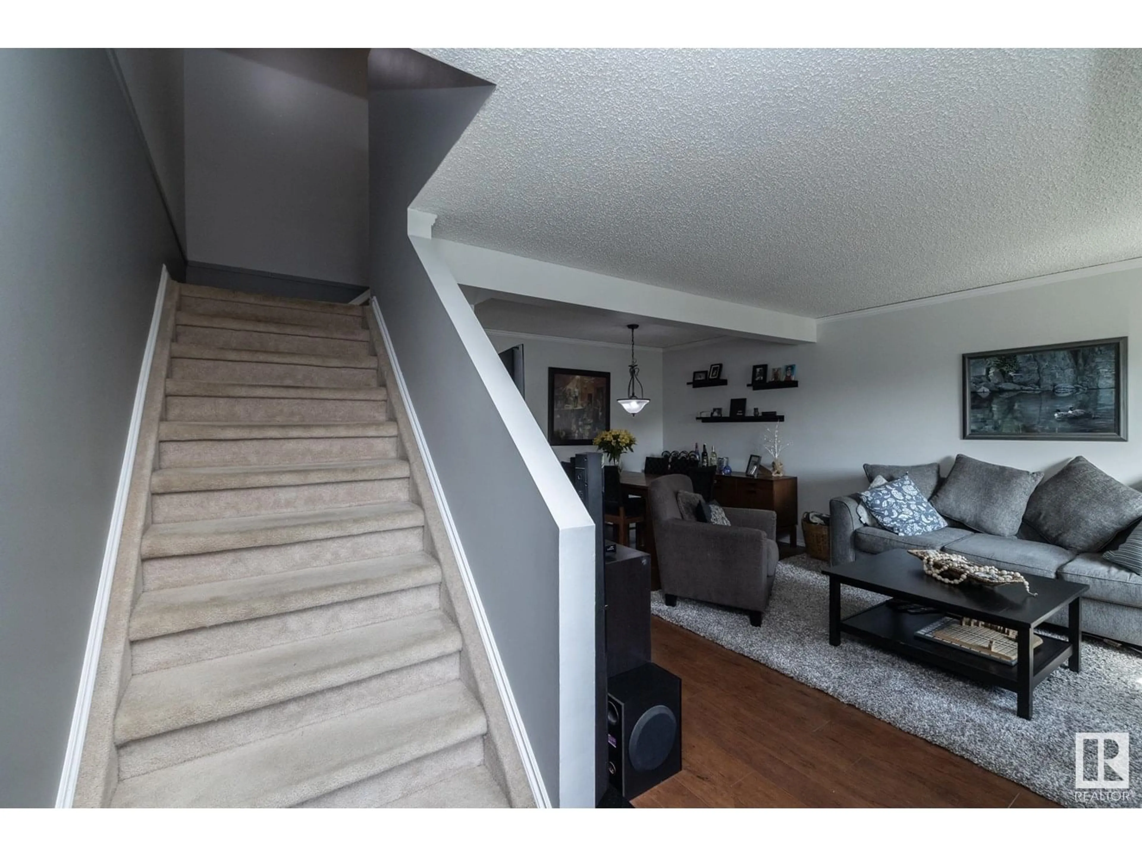 Unknown for NW - 3306 48 ST, Edmonton Alberta T6L4J1
