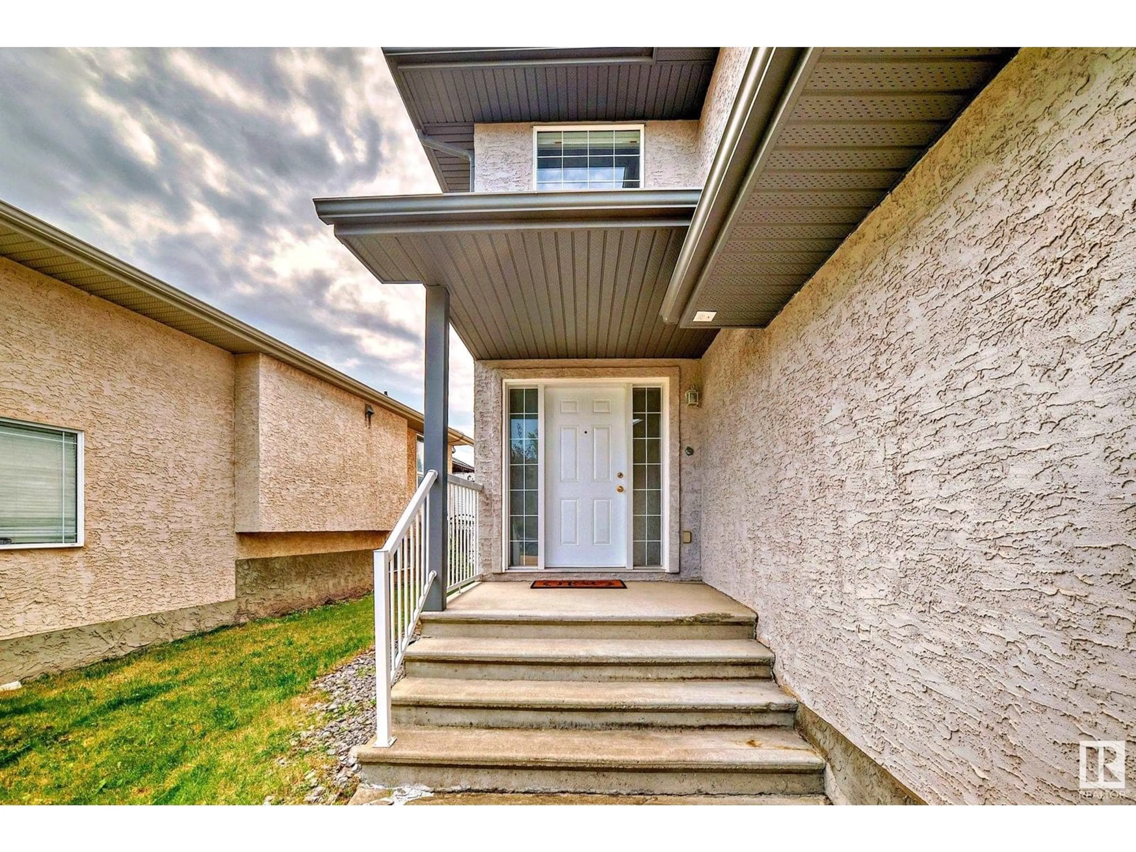 Unknown for 183 CASTLE DR, Edmonton Alberta T5X6G4