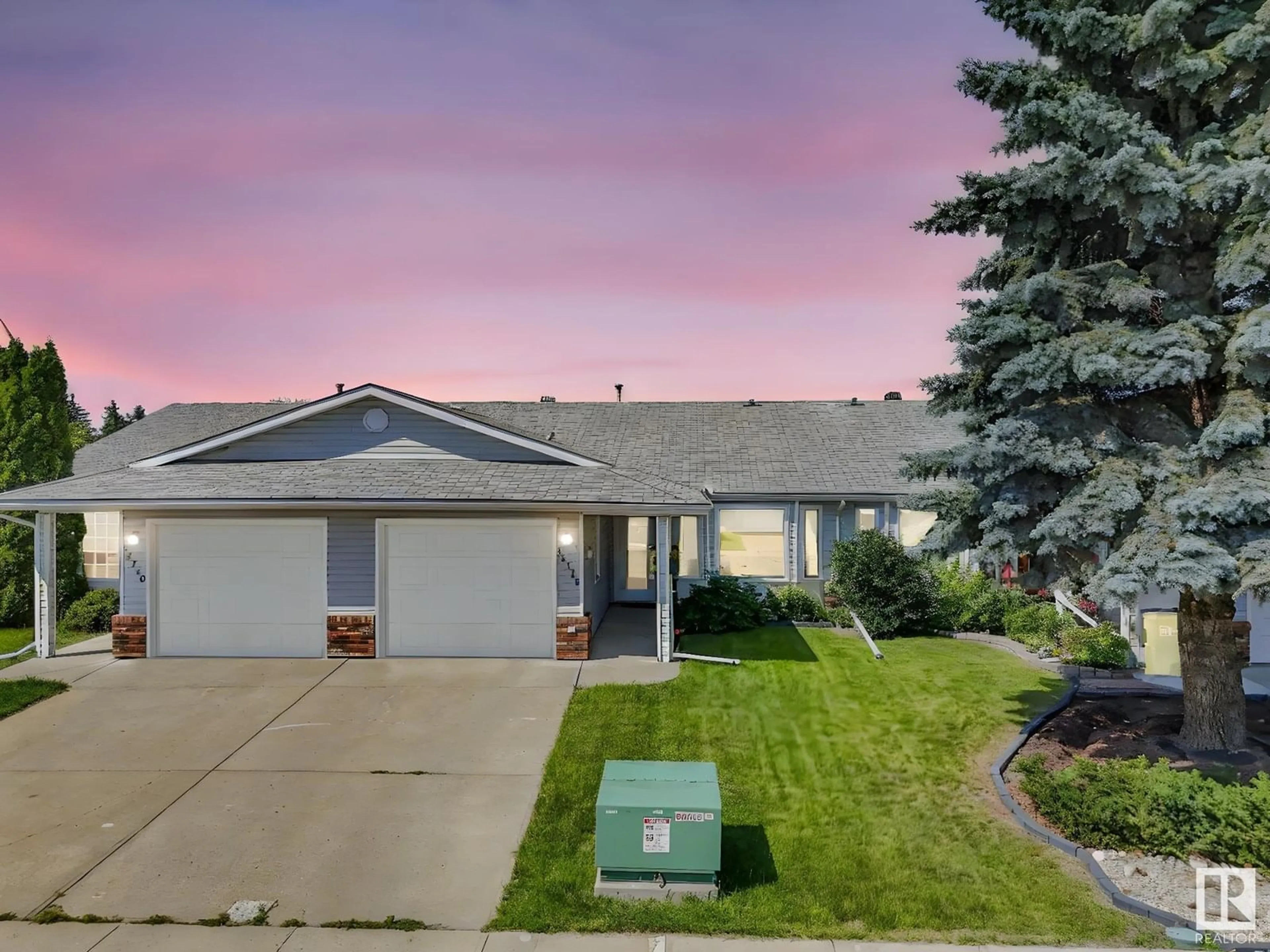 Home with vinyl exterior material, street for NW - 13722 75 ST, Edmonton Alberta T5C3R3