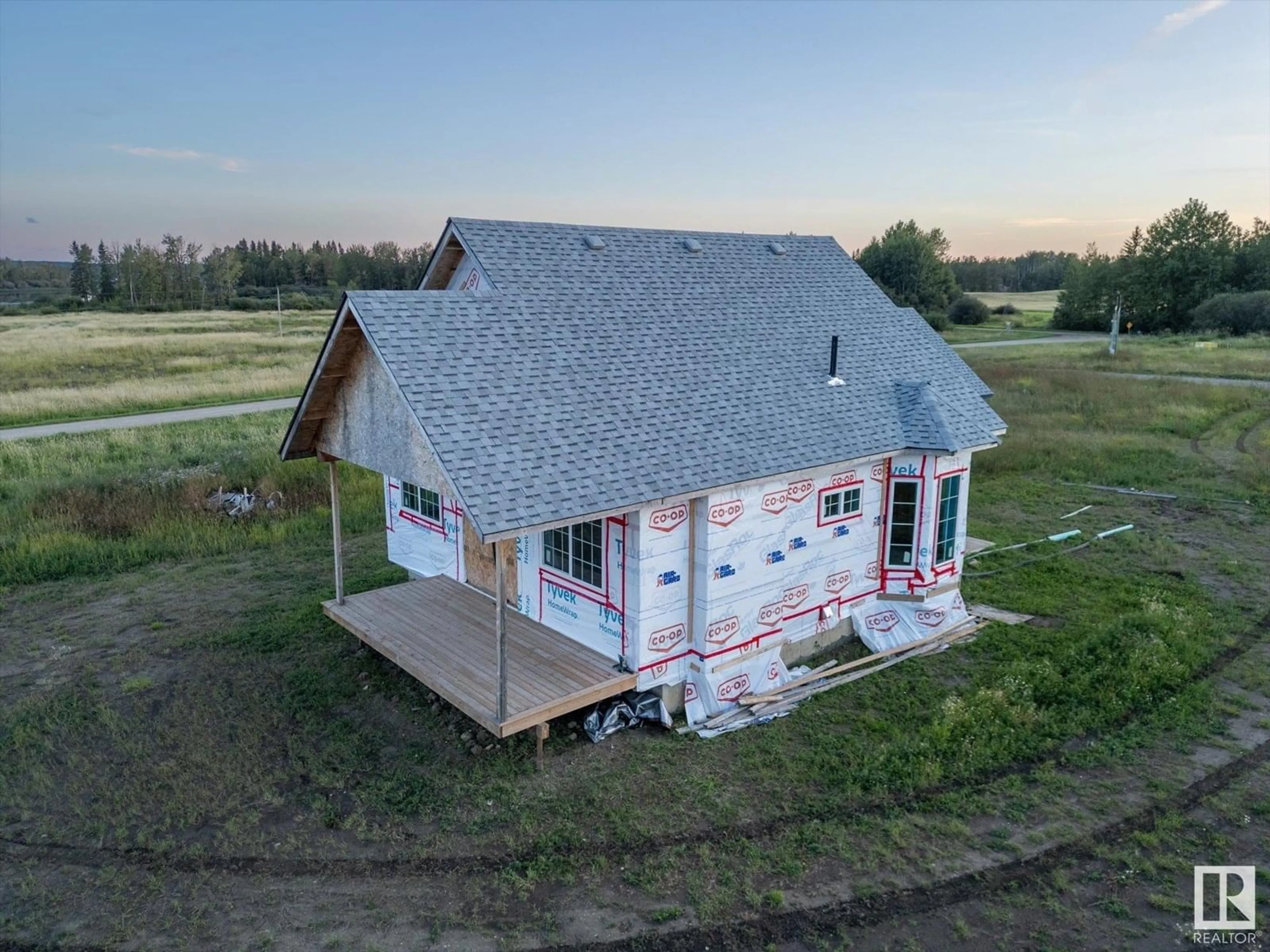 A pic from outside/outdoor area/front of a property/back of a property/a pic from drone, building for 5323 TOWNSHIP 541A, Rural Lac Ste. Anne County Alberta T0E1H0