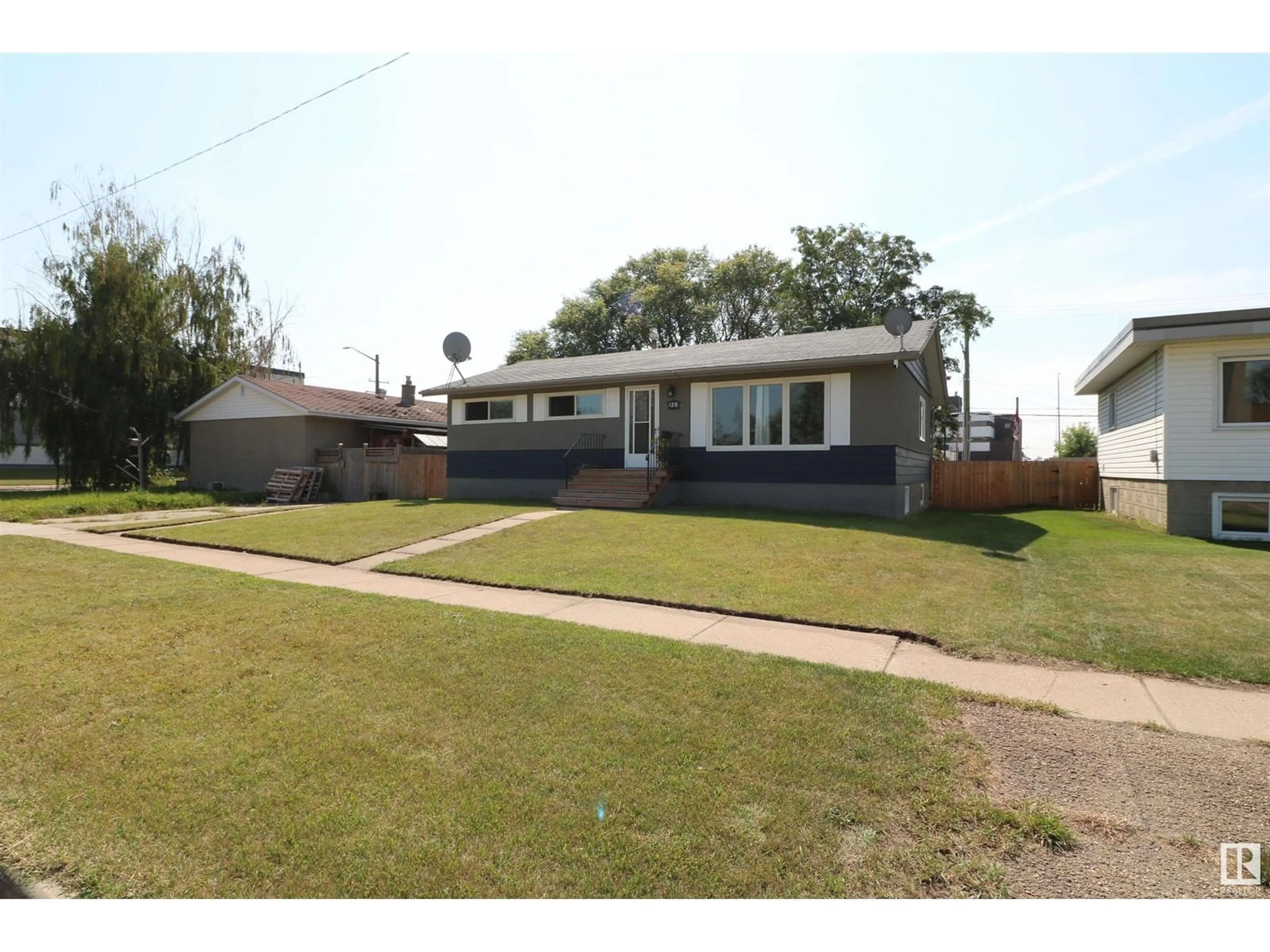 Unknown for 128 CHURCH RD, Spruce Grove Alberta T7X2K2
