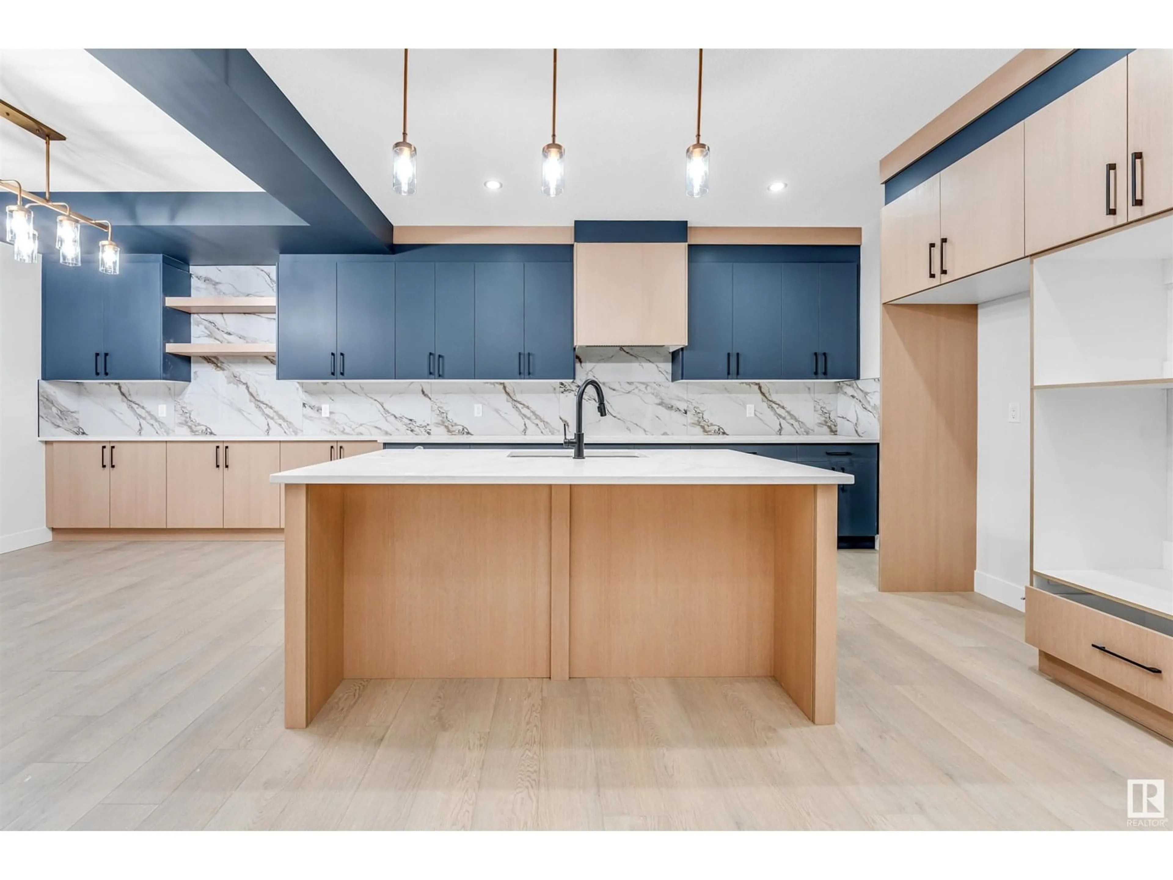 Contemporary kitchen, ceramic/tile floor for NW - 8414 228A ST, Edmonton Alberta T5T4A3