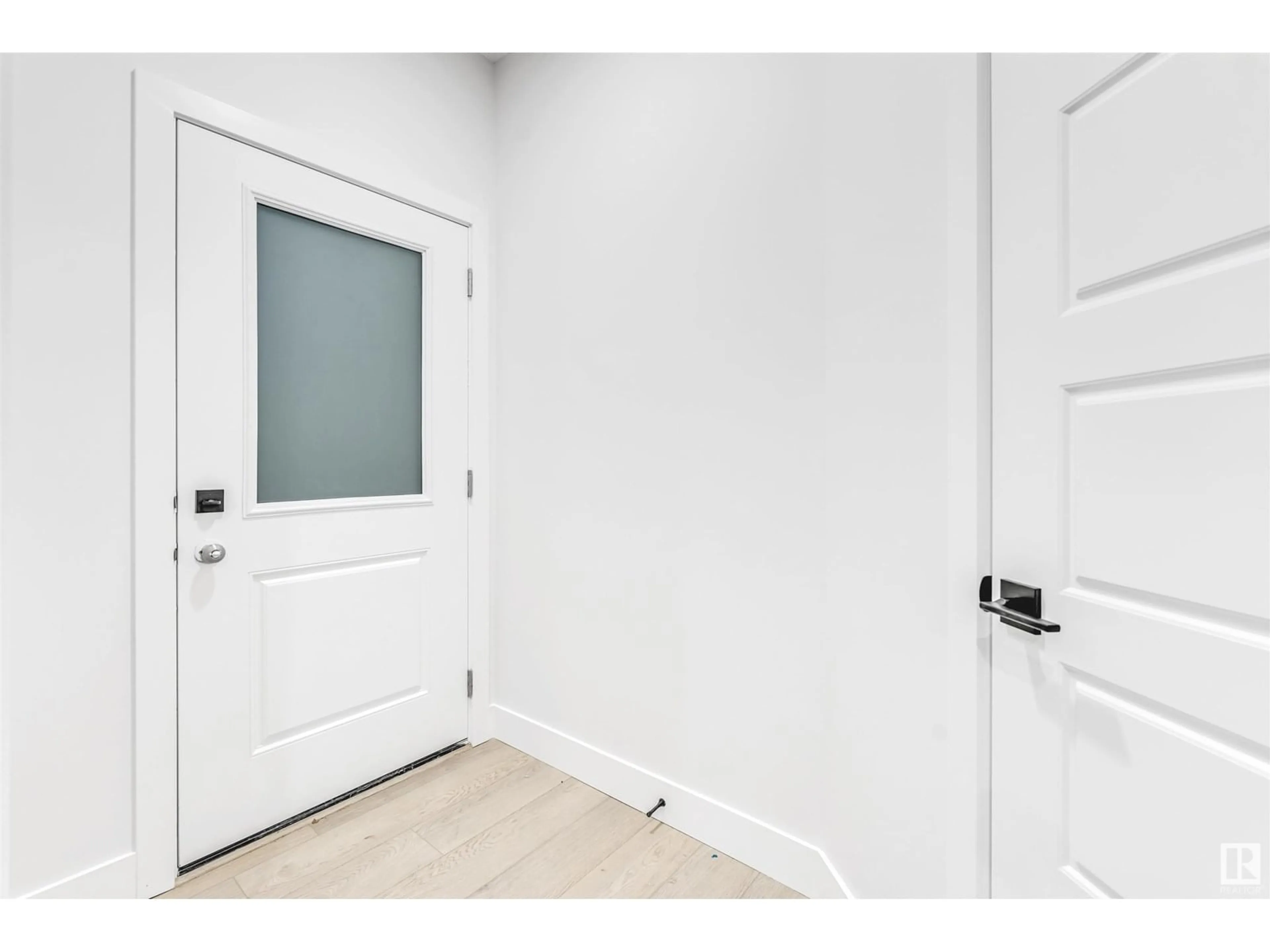 Indoor entryway for NW - 8414 228A ST, Edmonton Alberta T5T4A3