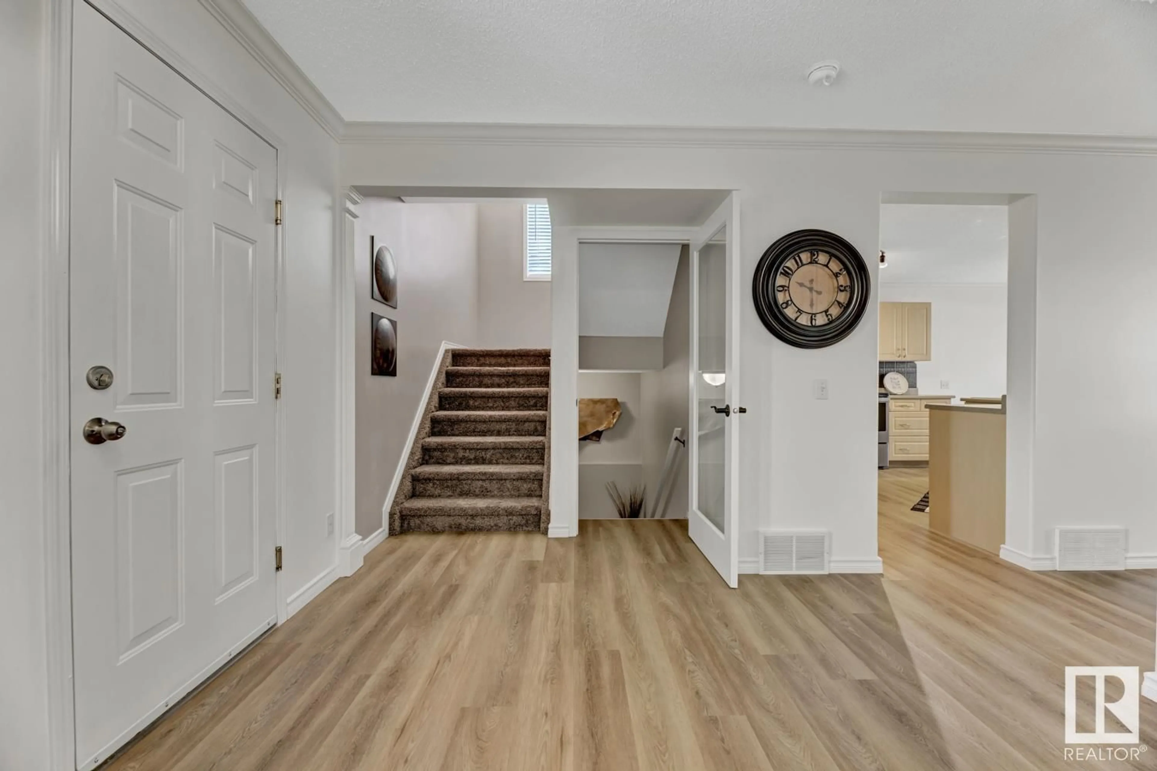 Indoor entryway for N - 8 LAKEWOOD CV, Spruce Grove Alberta T7X4B4