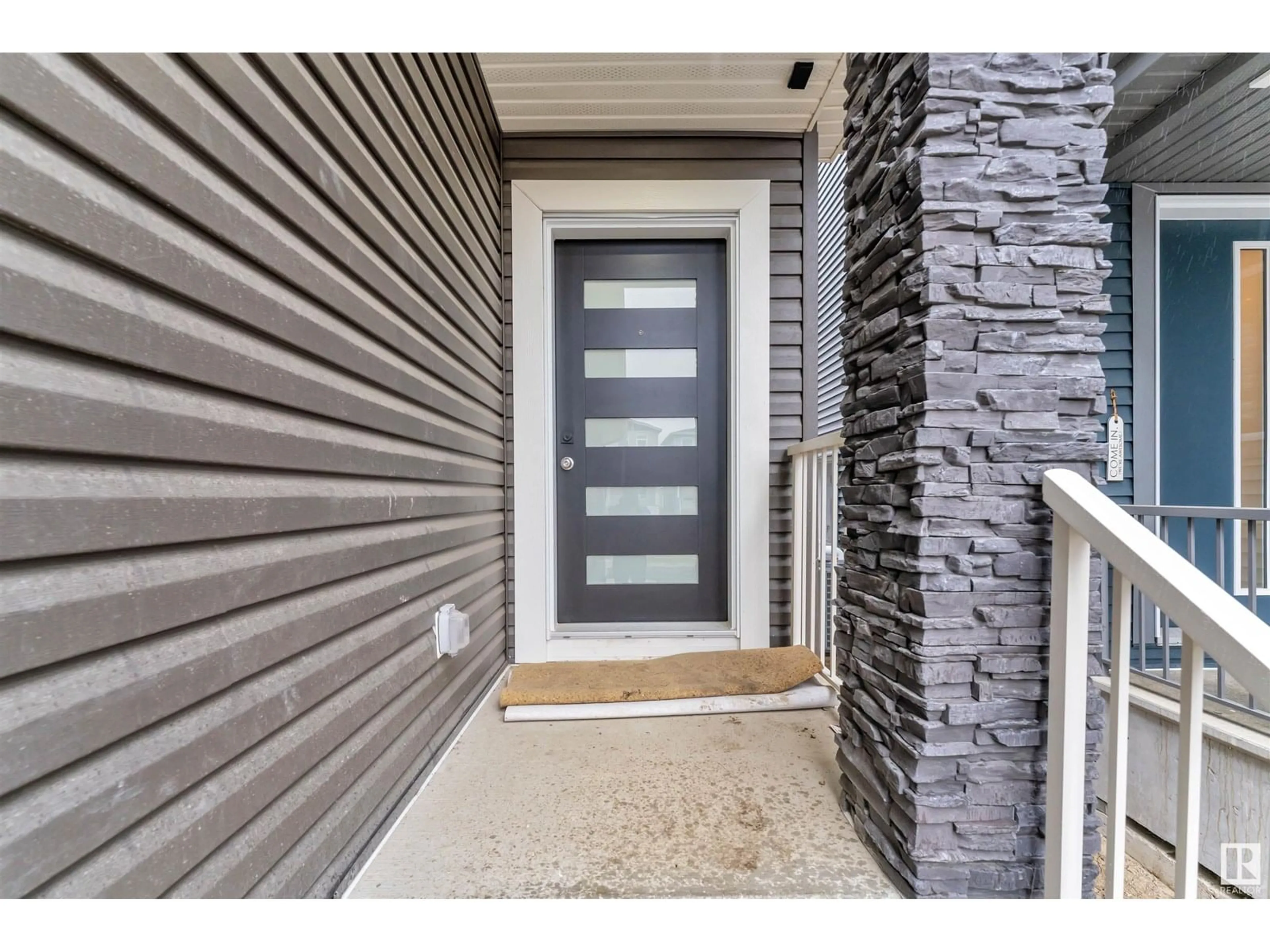 Indoor entryway for 3509 42 AV, Beaumont Alberta T4X0C4