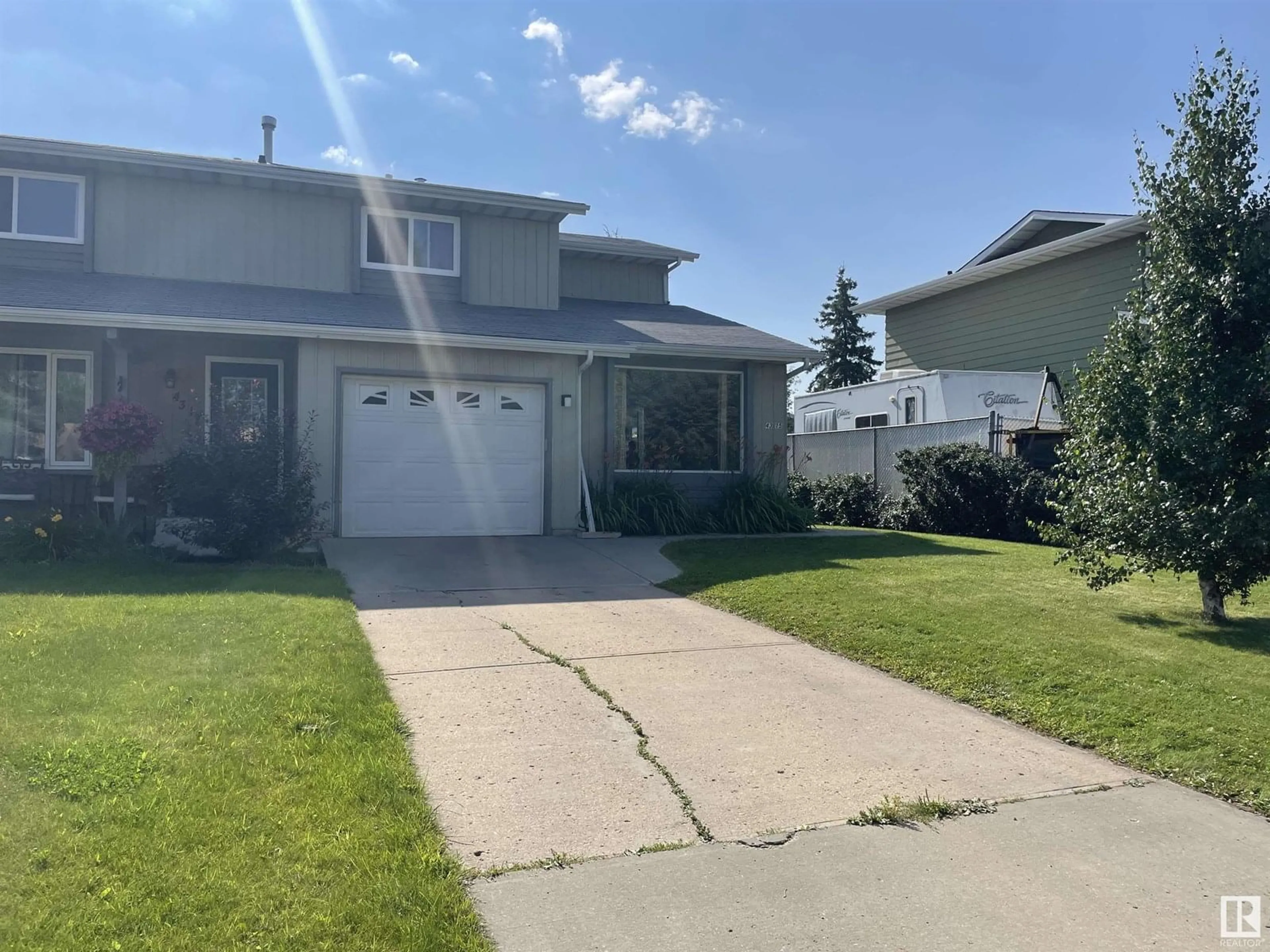 Home with vinyl exterior material, street for 4315 SOUTH PARK DR, Leduc Alberta T6E4V4
