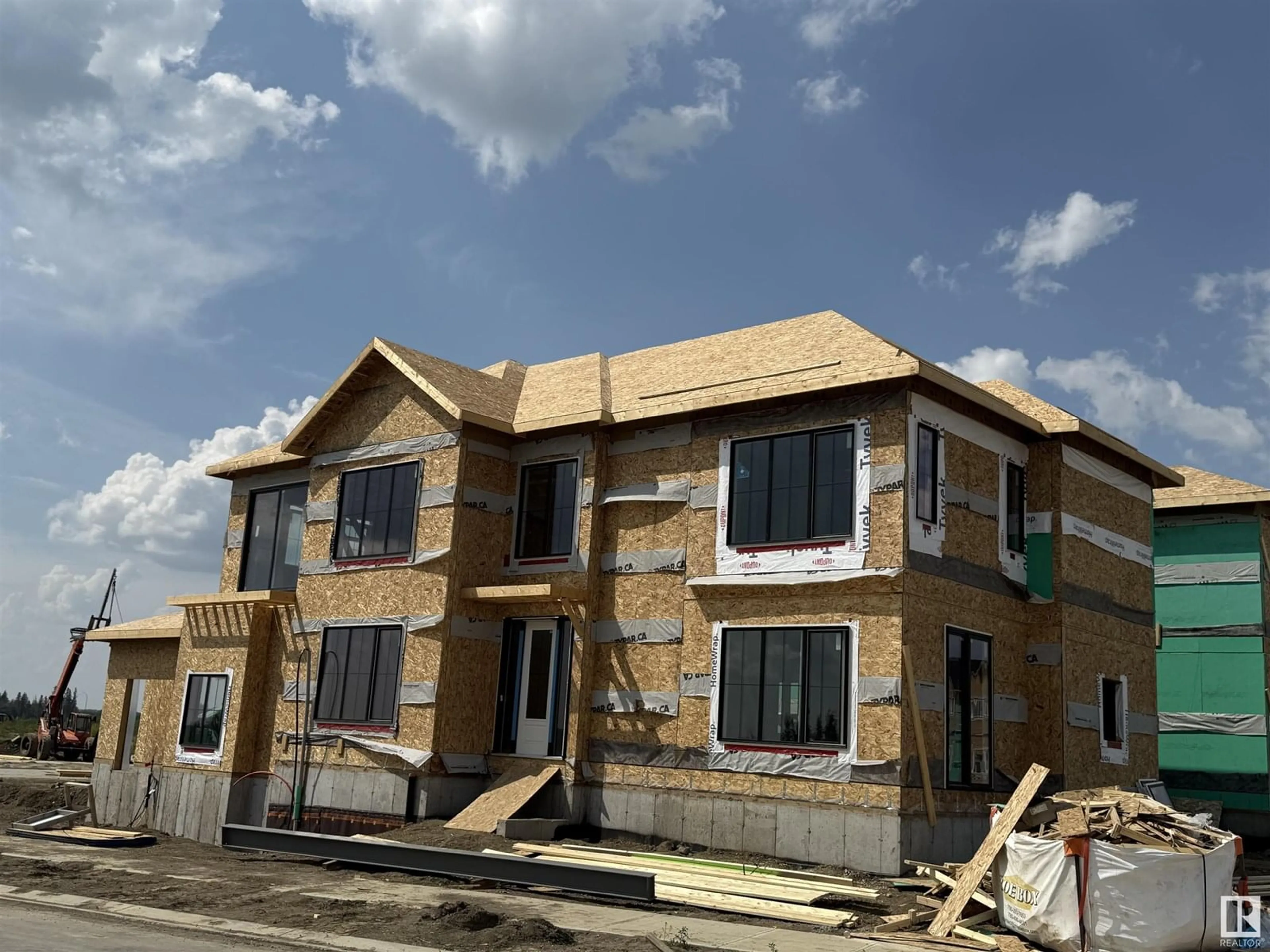 Home with vinyl exterior material, building for 1 ROSA CR, St. Albert Alberta T8N8B7