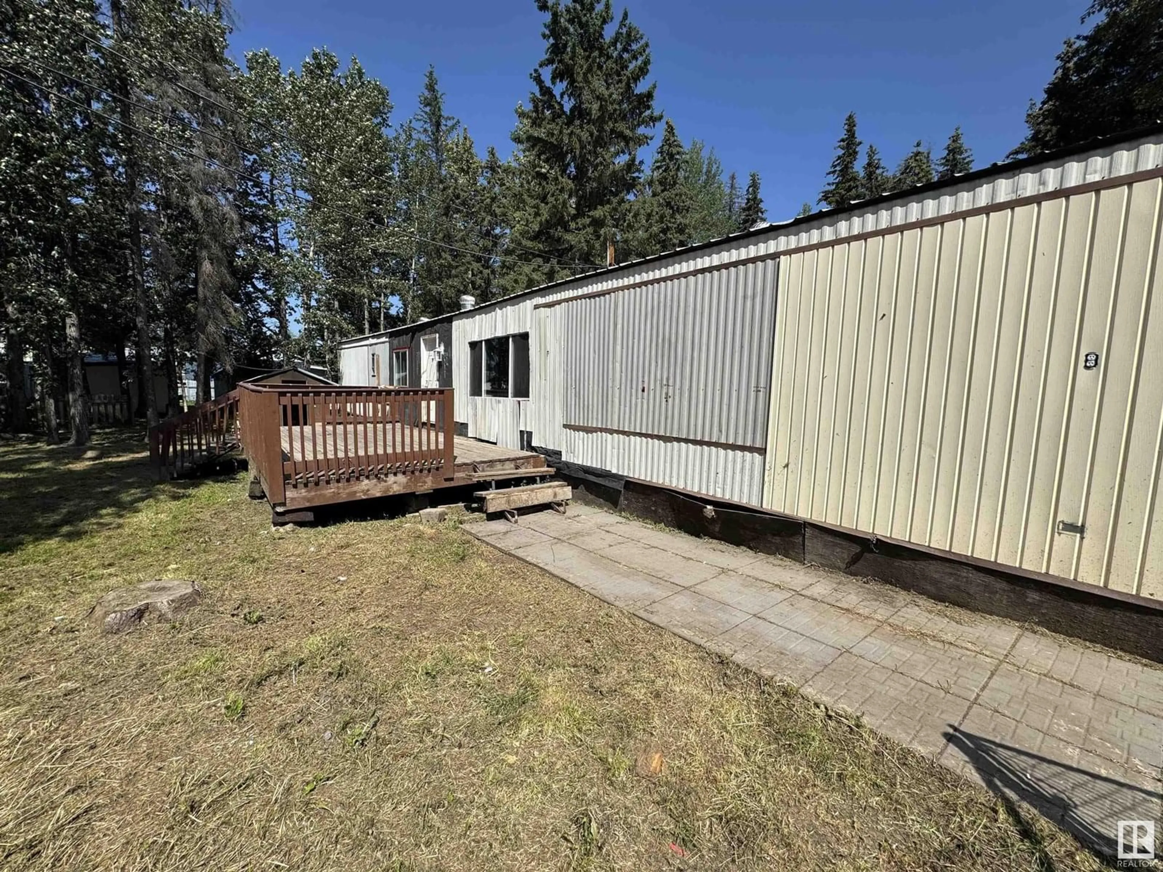A pic from outside/outdoor area/front of a property/back of a property/a pic from drone, unknown for 5002 56ave - 60 GREENWOOD MHP, Drayton Valley Alberta T7A1M6