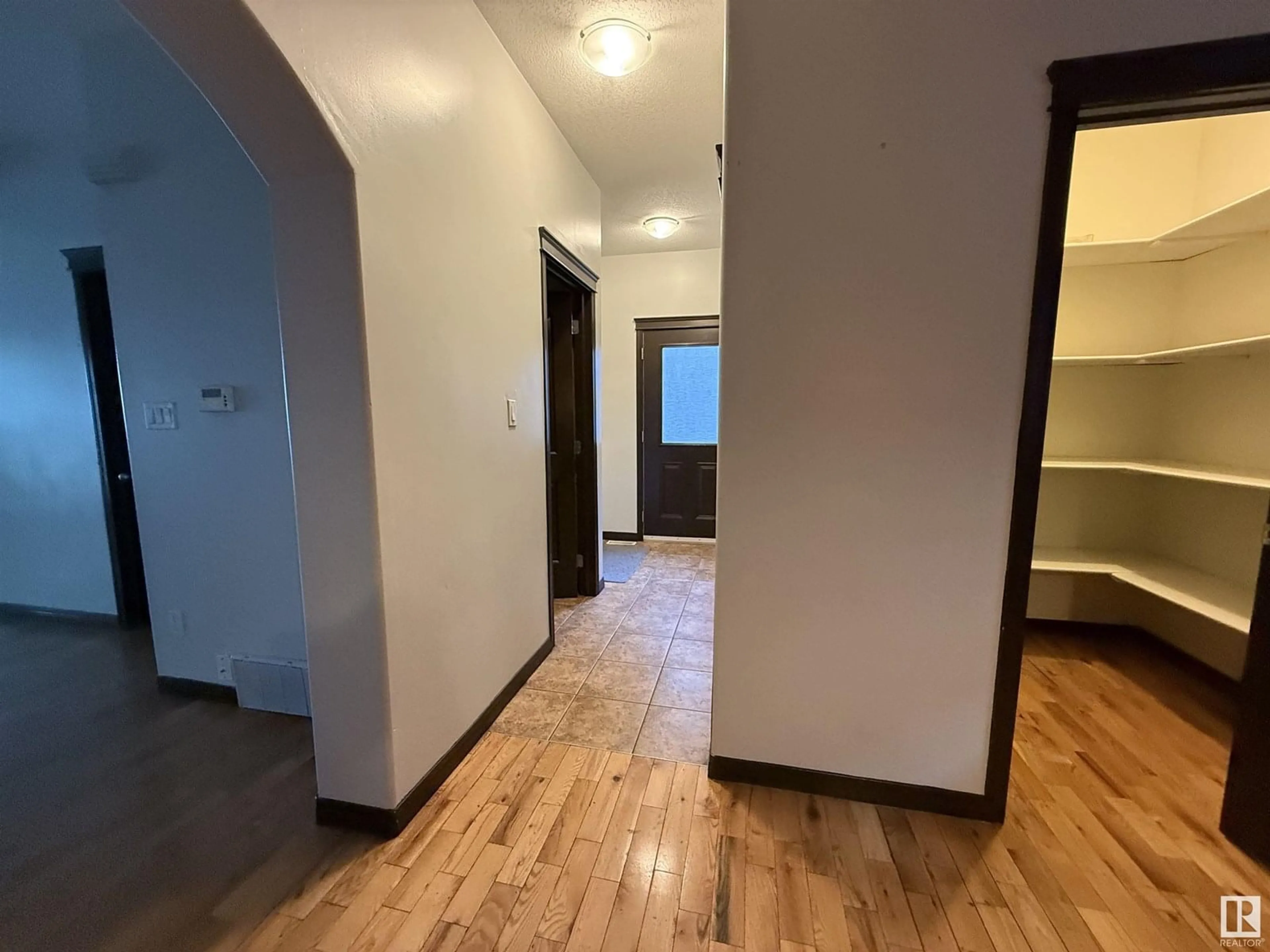 A pic of a room for 5106 146 AV, Edmonton Alberta T5A5B7