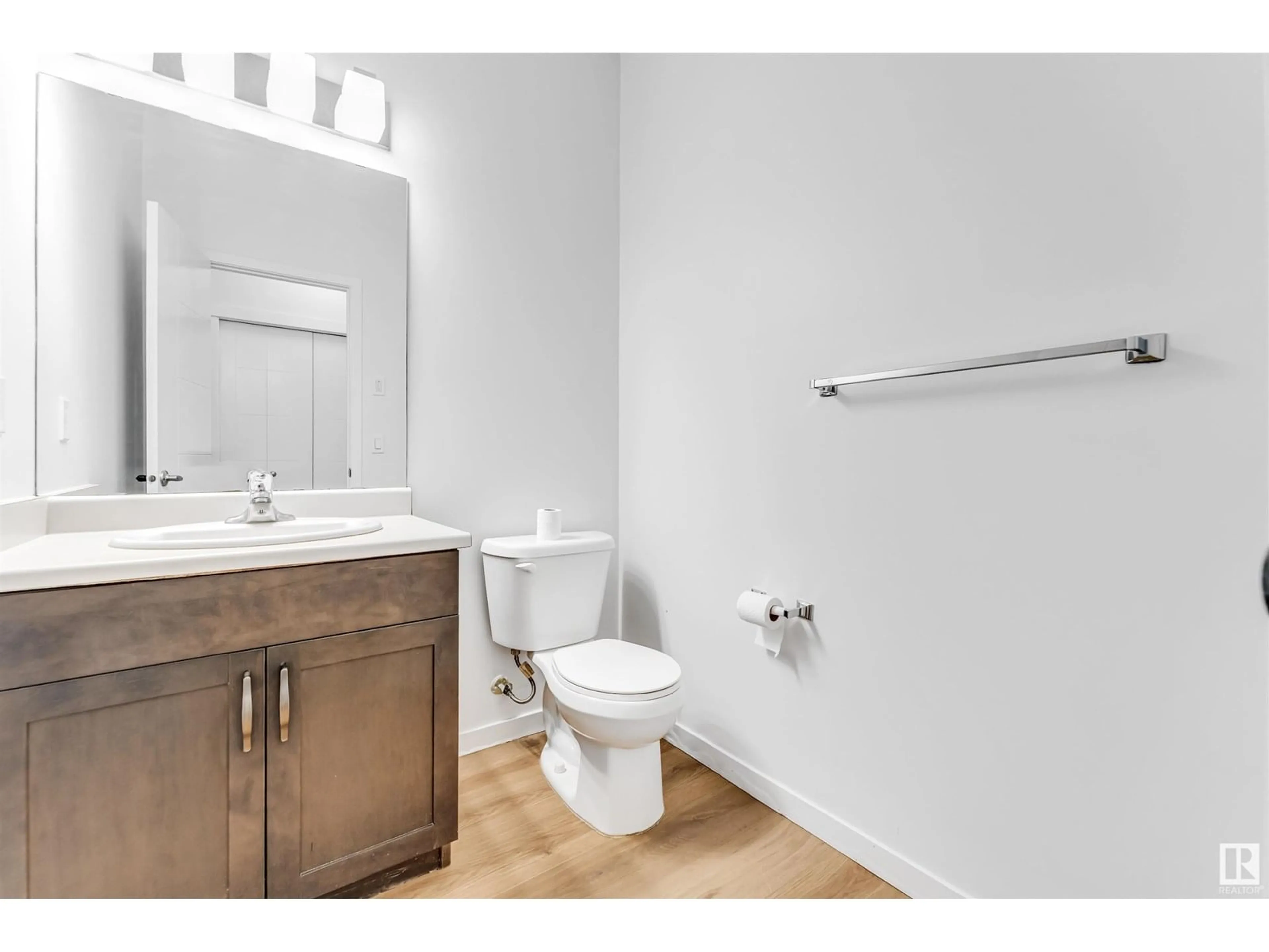 Standard bathroom, unknown for 2344 GLENRIDDING BLVD, Edmonton Alberta T6W3K6