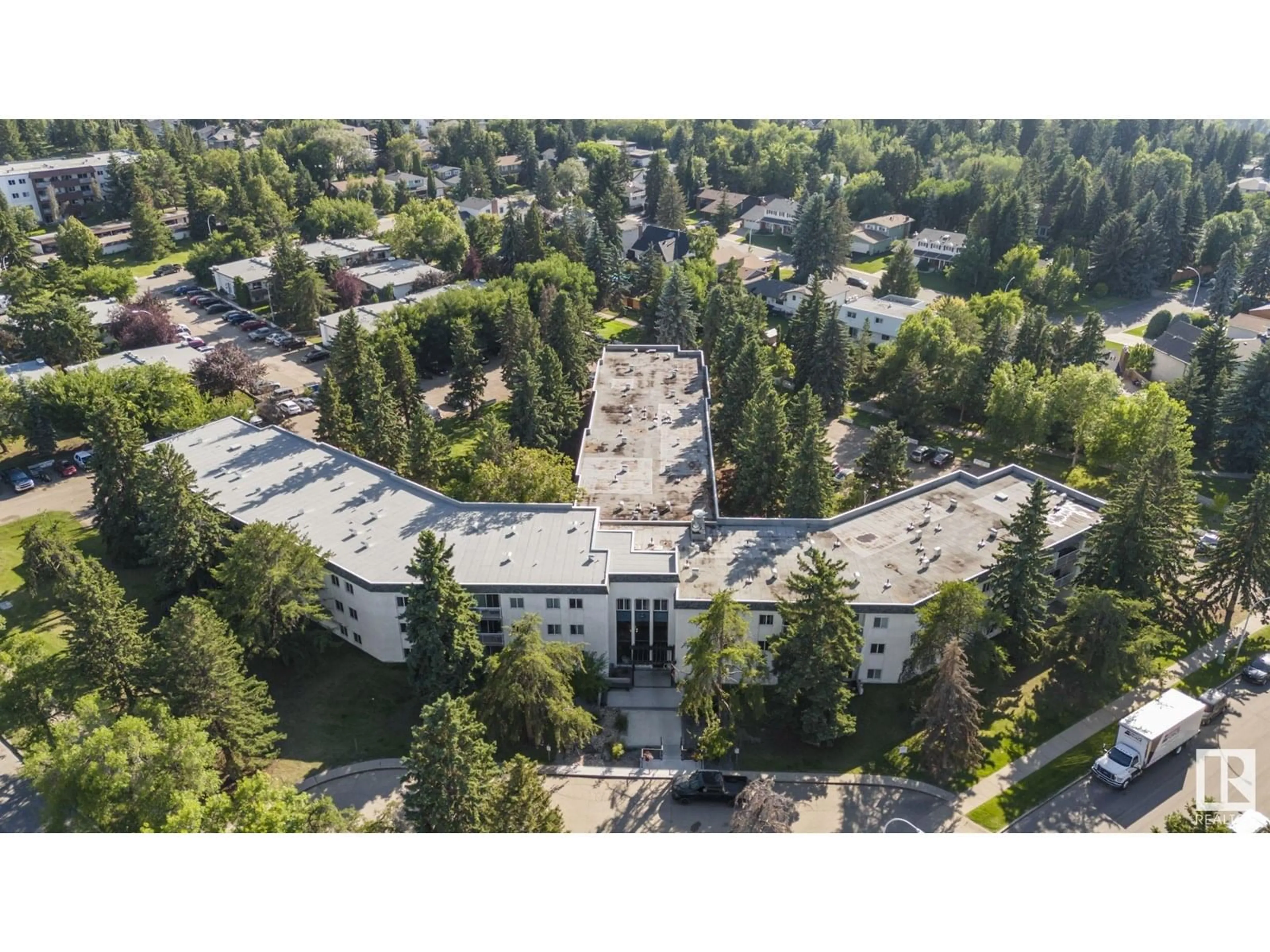 A pic from outside/outdoor area/front of a property/back of a property/a pic from drone, unknown for #223 - 5730 RIVERBEND RD, Edmonton Alberta T6H4T4