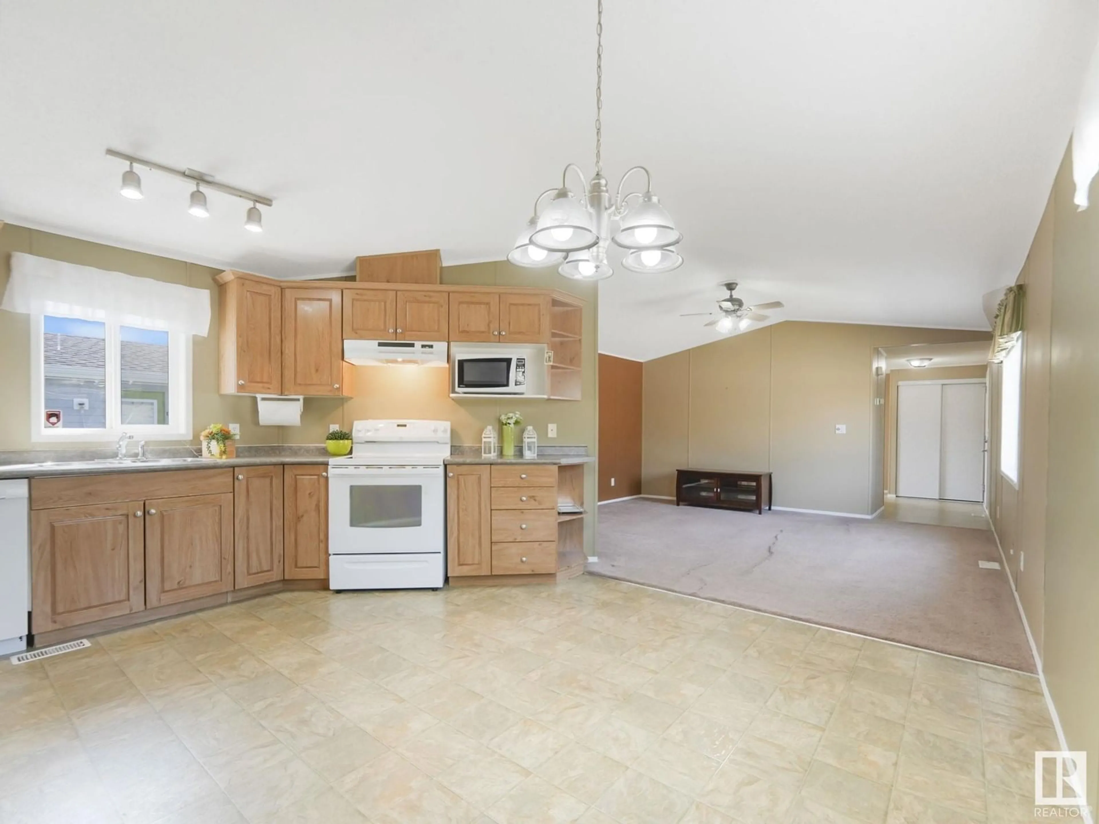 Open concept kitchen, unknown for 1174 ASPEN DR, Leduc Alberta T9E8R2