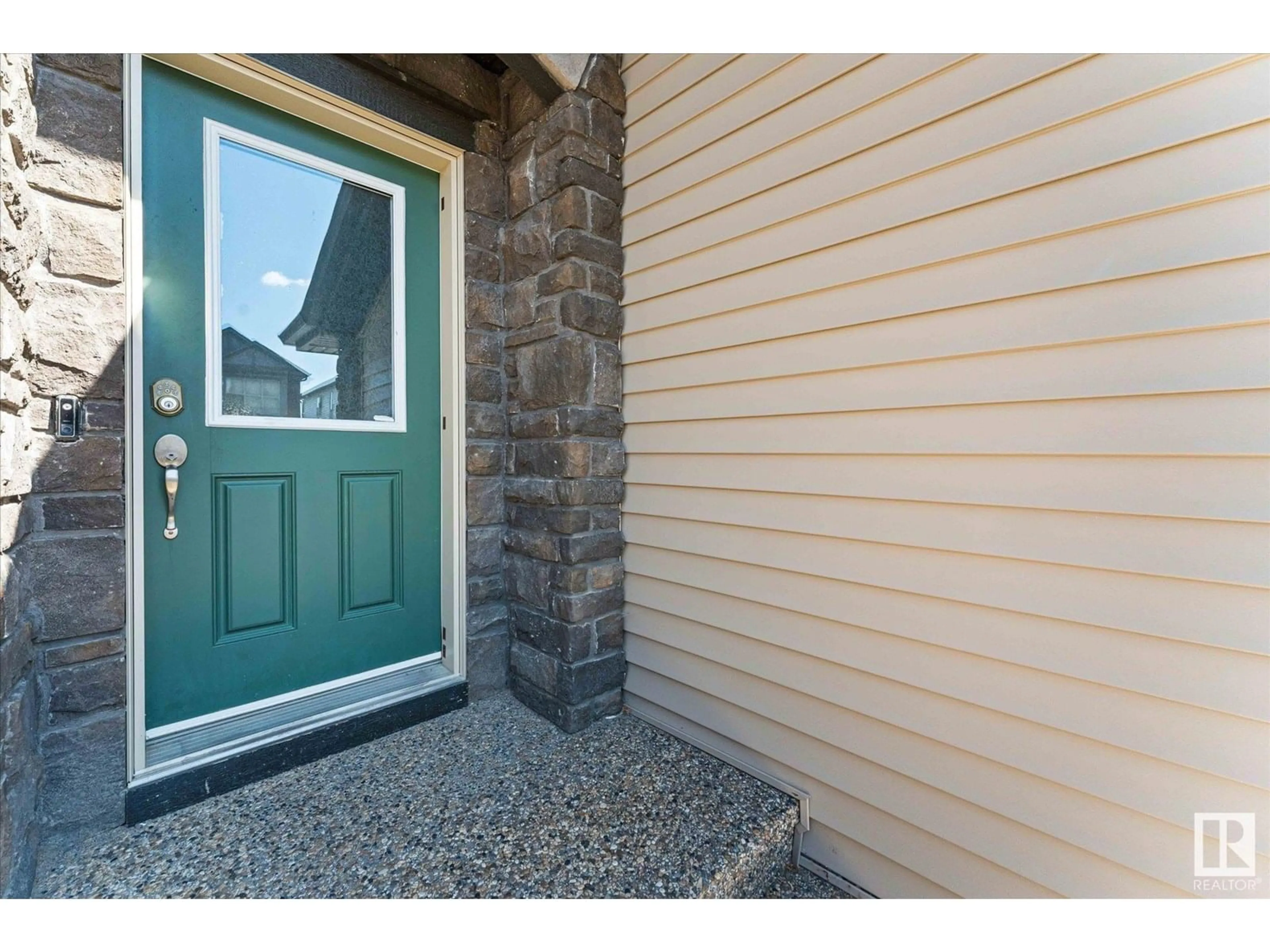 Indoor entryway for 138 GILMORE WY, Spruce Grove Alberta T7X0M5