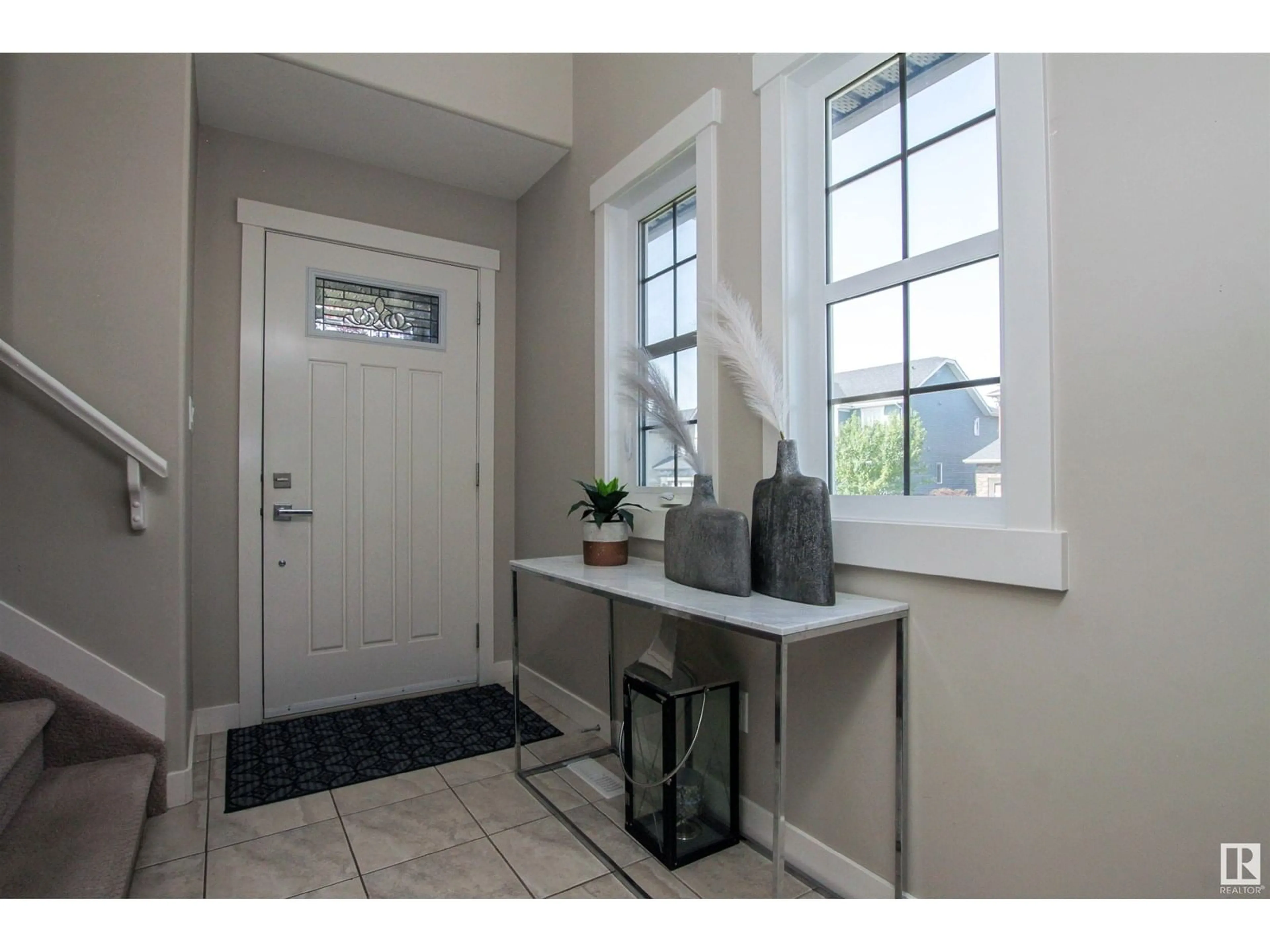 Indoor entryway for 7634 ELLESMERE WY, Sherwood Park Alberta T8H0P7
