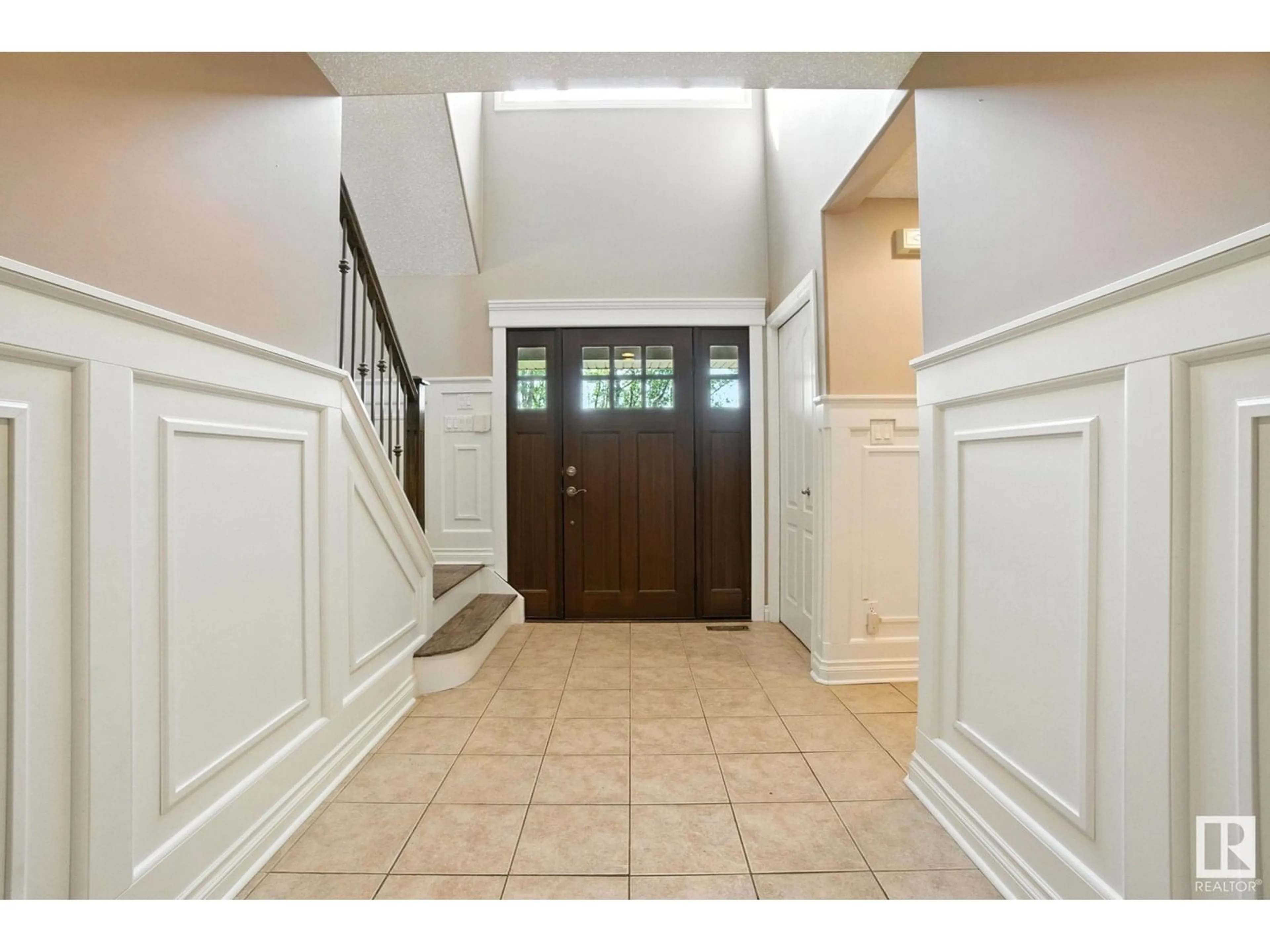 Indoor entryway for 84 54519 RGE ROAD 272, Rural Sturgeon County Alberta T0G0J0