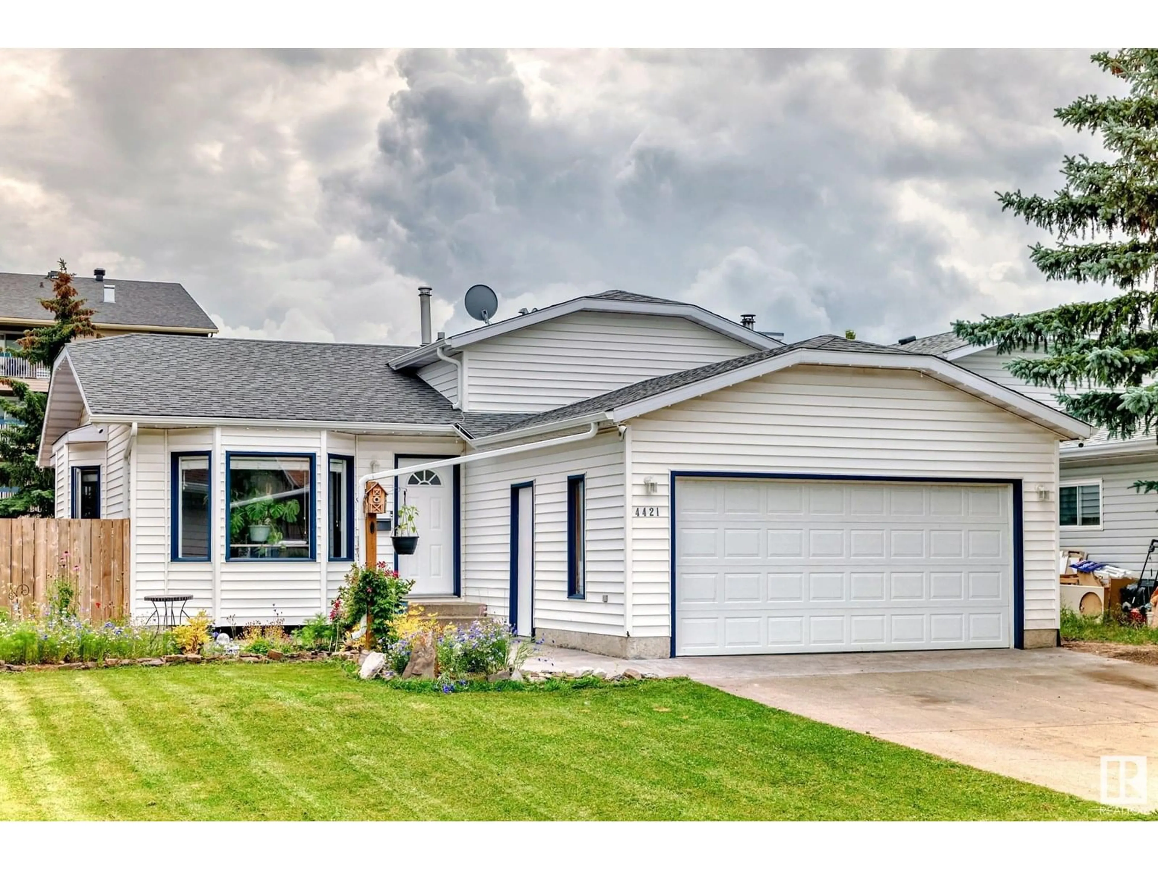 Home with vinyl exterior material, street for 4421 29 AV, Edmonton Alberta T6L4W6