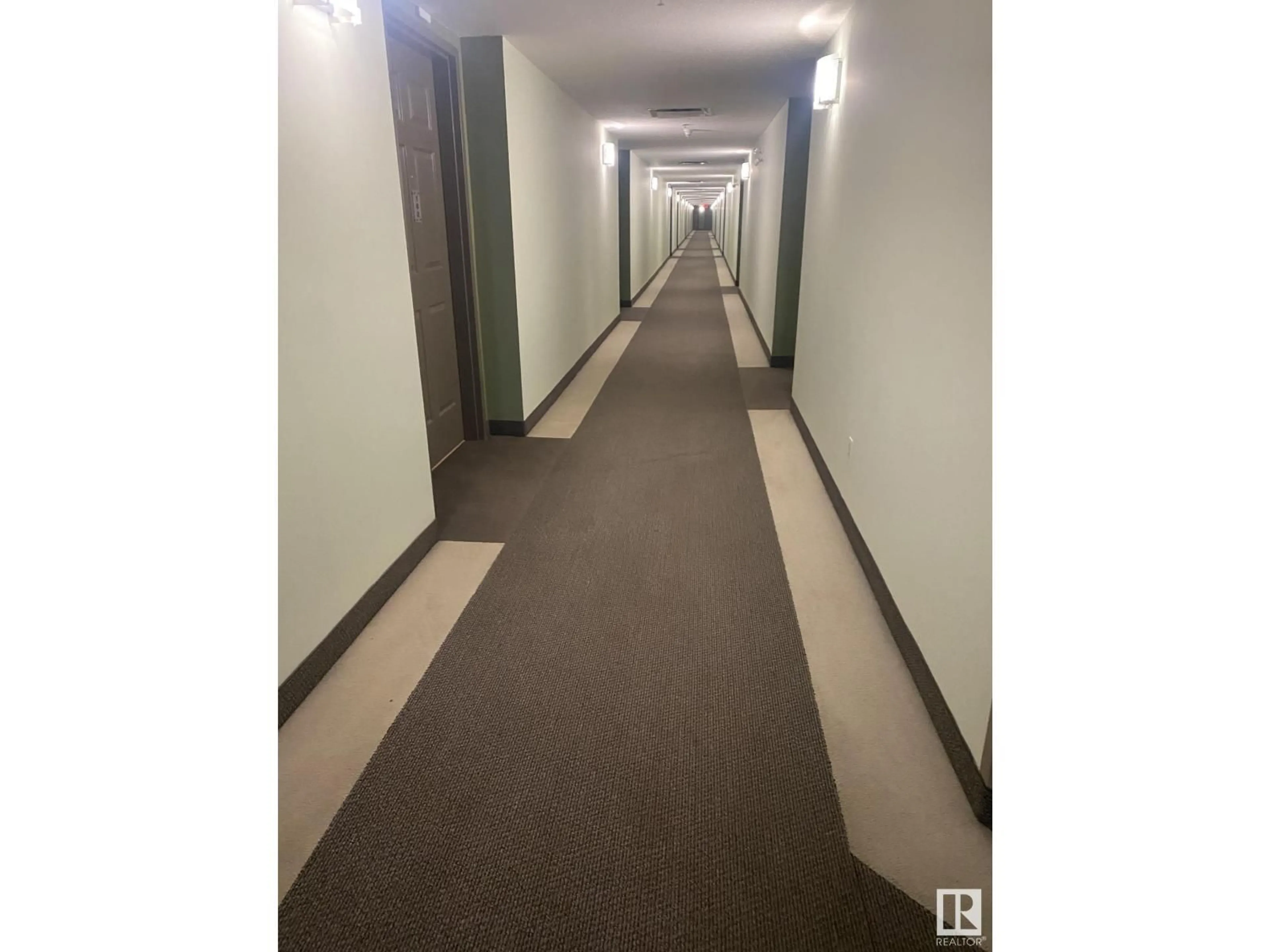 Unknown for 127 6315 135 AV NW, Edmonton Alberta T5A5J7