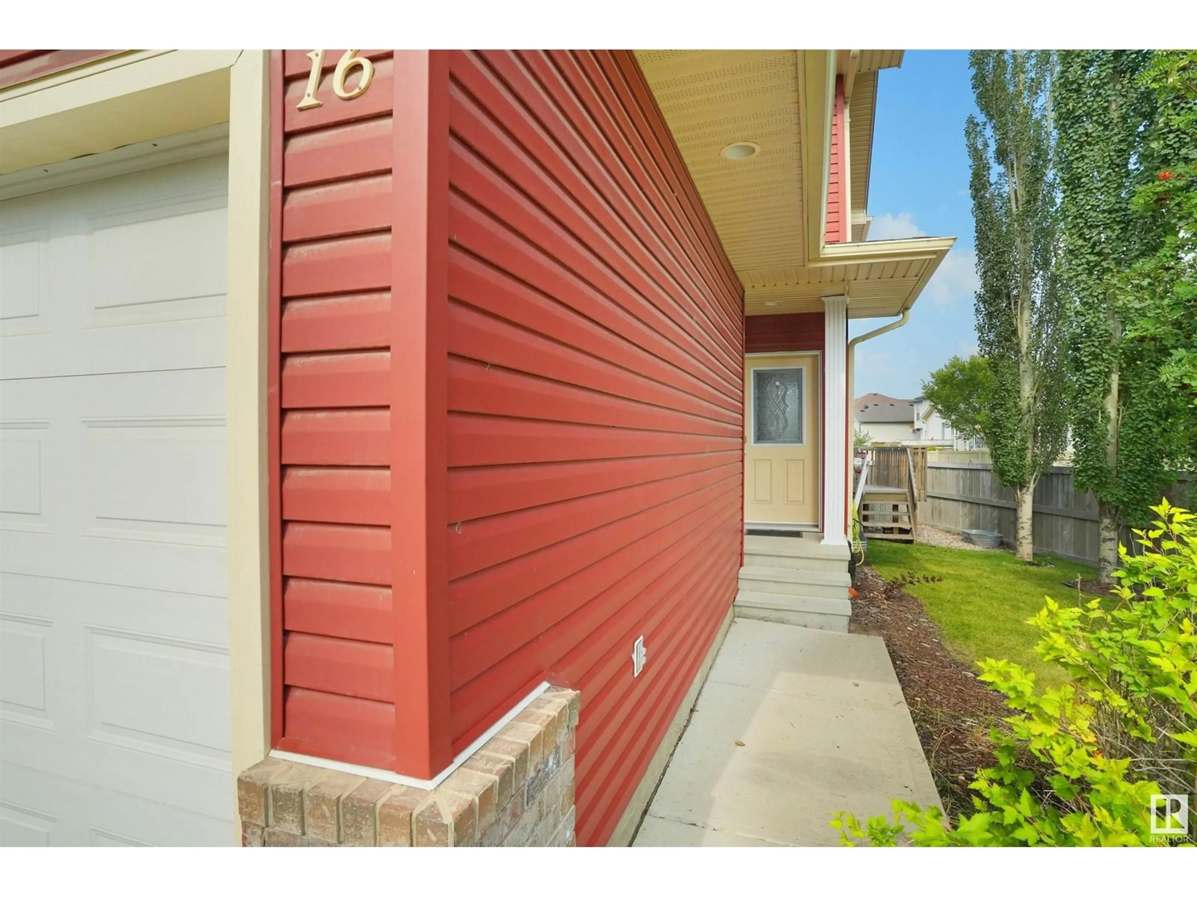 Unknown for SW - 16 735 85 ST, Edmonton Alberta T6X0K5