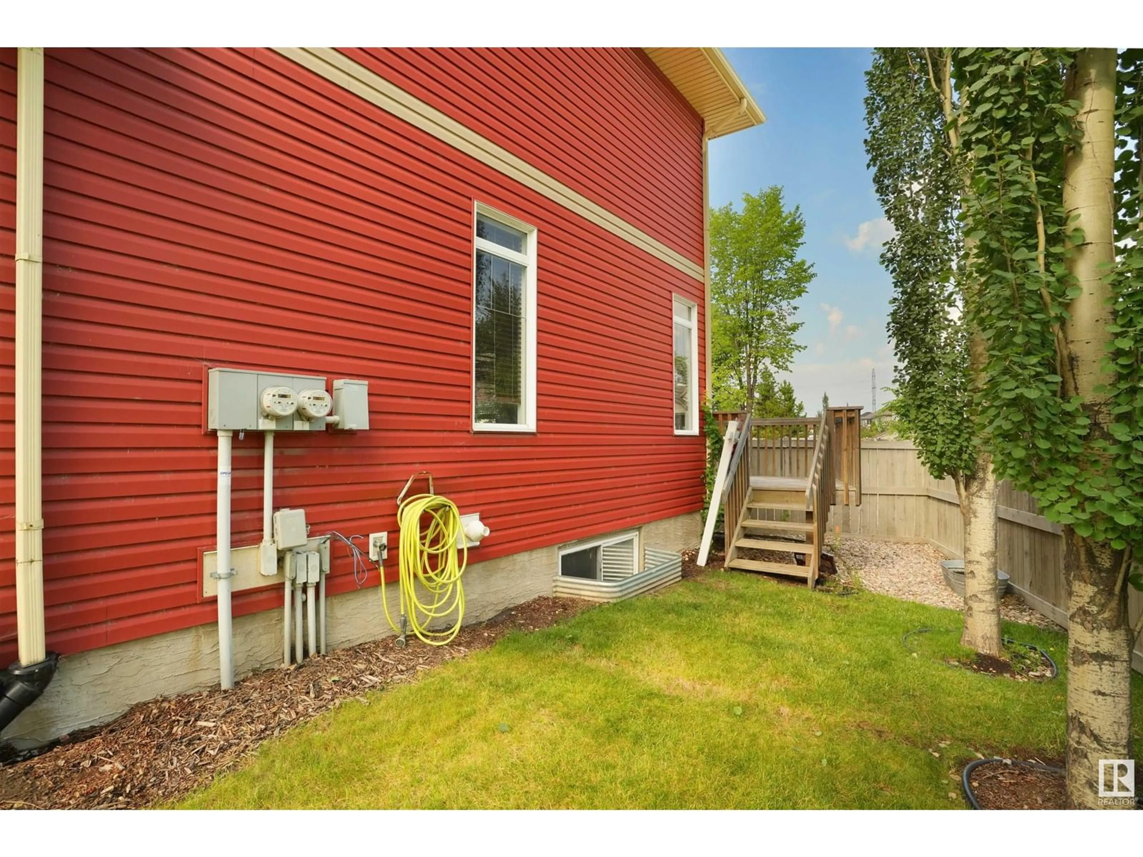 Unknown for SW - 16 735 85 ST, Edmonton Alberta T6X0K5