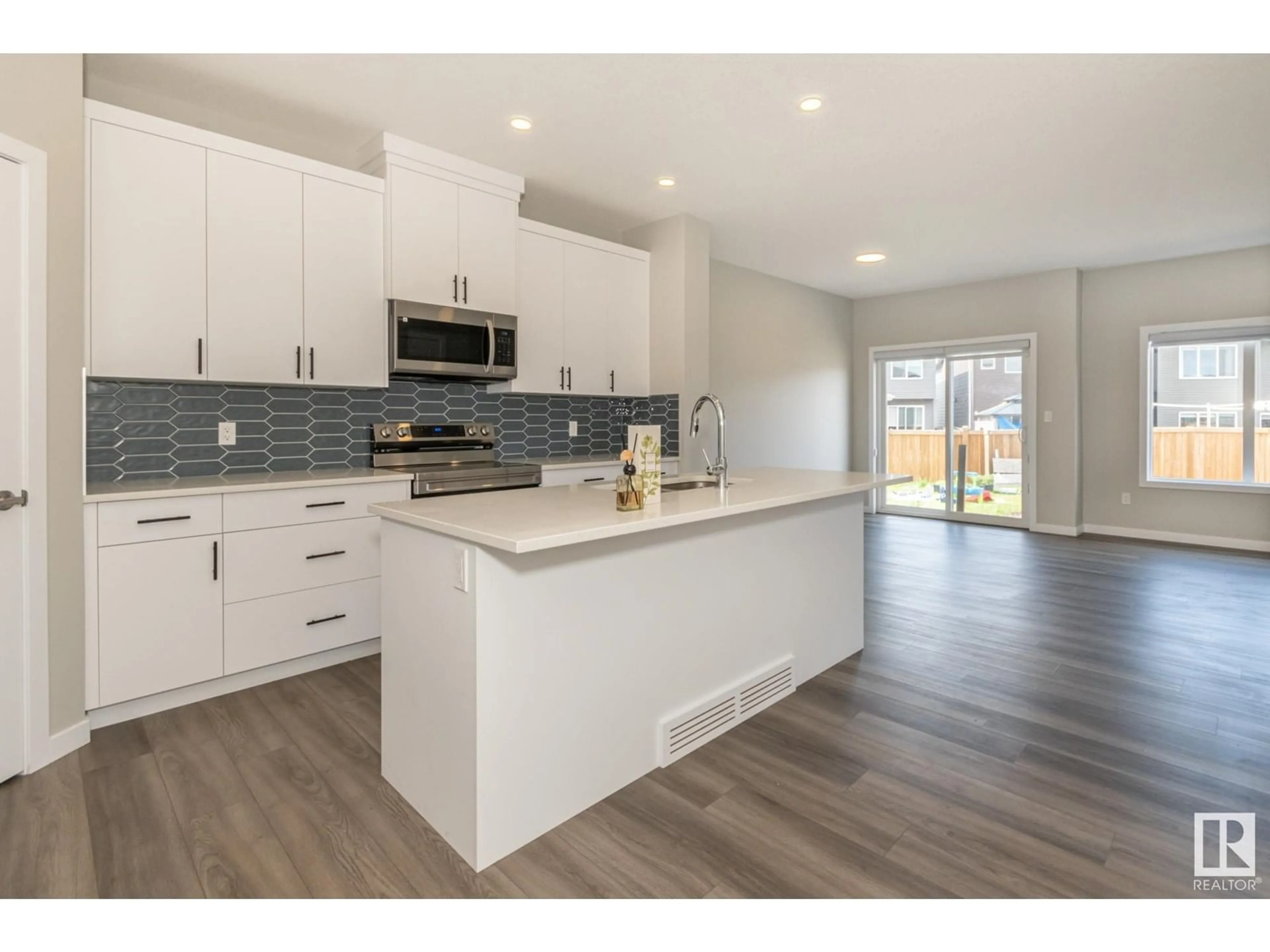 Open concept kitchen, unknown for SW - 1218 PLUM BEND BN, Edmonton Alberta T6X3A6