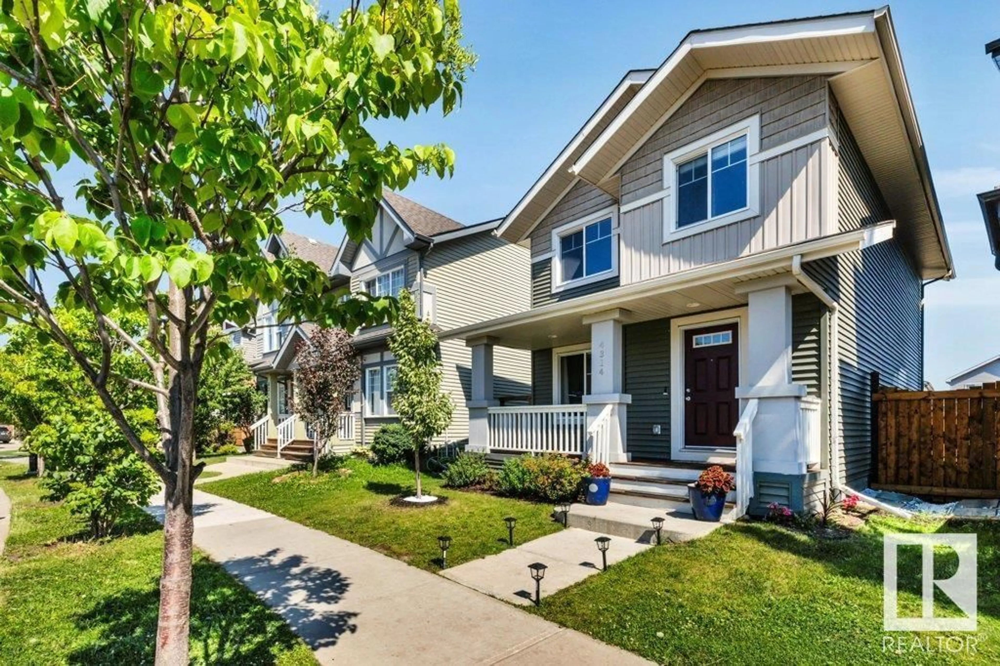 Home with vinyl exterior material, street for LI SW - 4314 PROWSE LINK, Edmonton Alberta T6W3A7