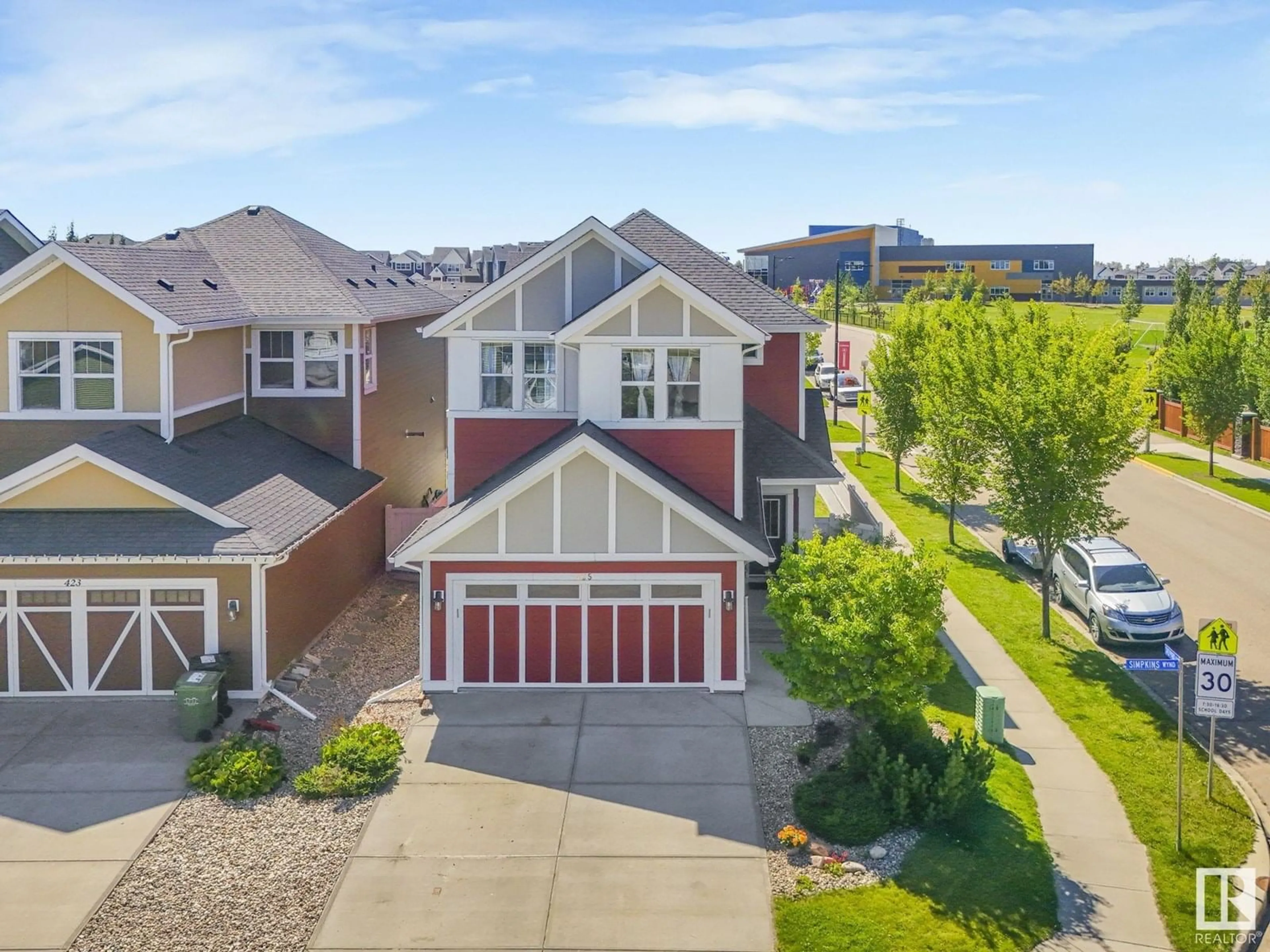 A pic from outside/outdoor area/front of a property/back of a property/a pic from drone, street for 425 SIMPKINS WD, Leduc Alberta T9E0Y3