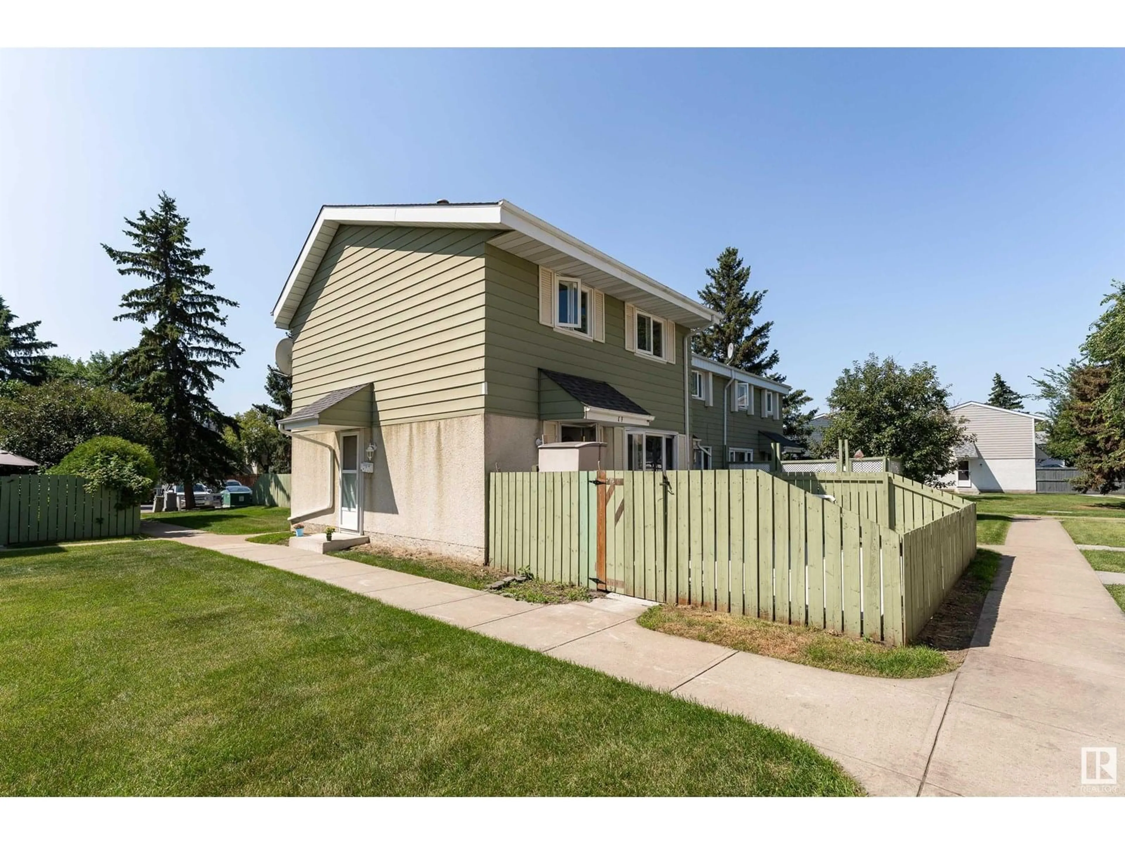 Unknown for 1f CALLINGWOOD CO, Edmonton Alberta T5T0H5
