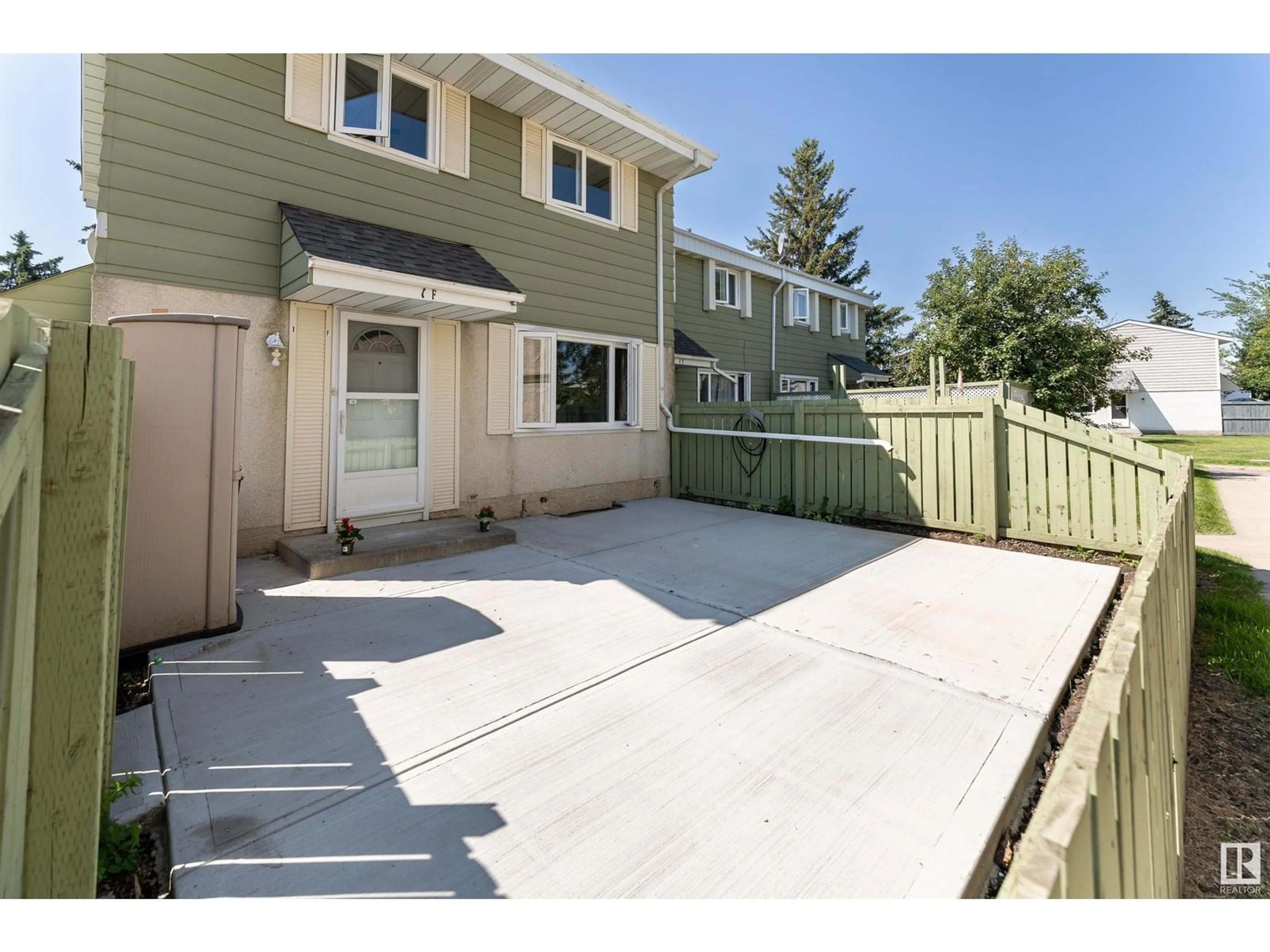 Patio, street for 1f CALLINGWOOD CO, Edmonton Alberta T5T0H5