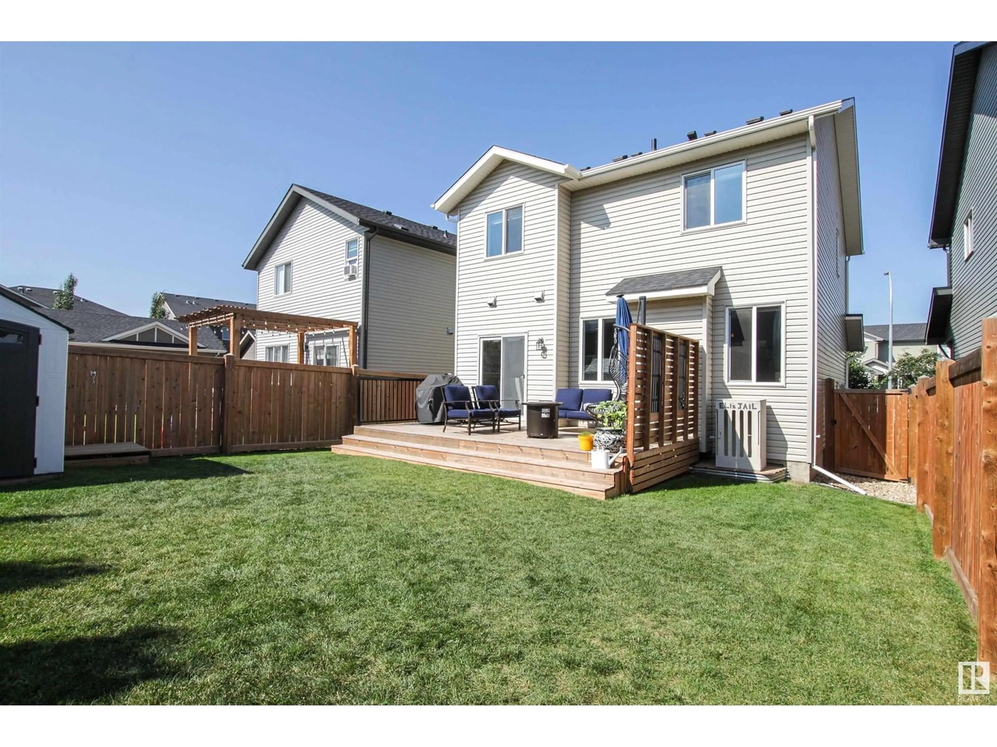 Patio, street for 1132 ALLENDALE CR, Sherwood Park Alberta T8H0X6